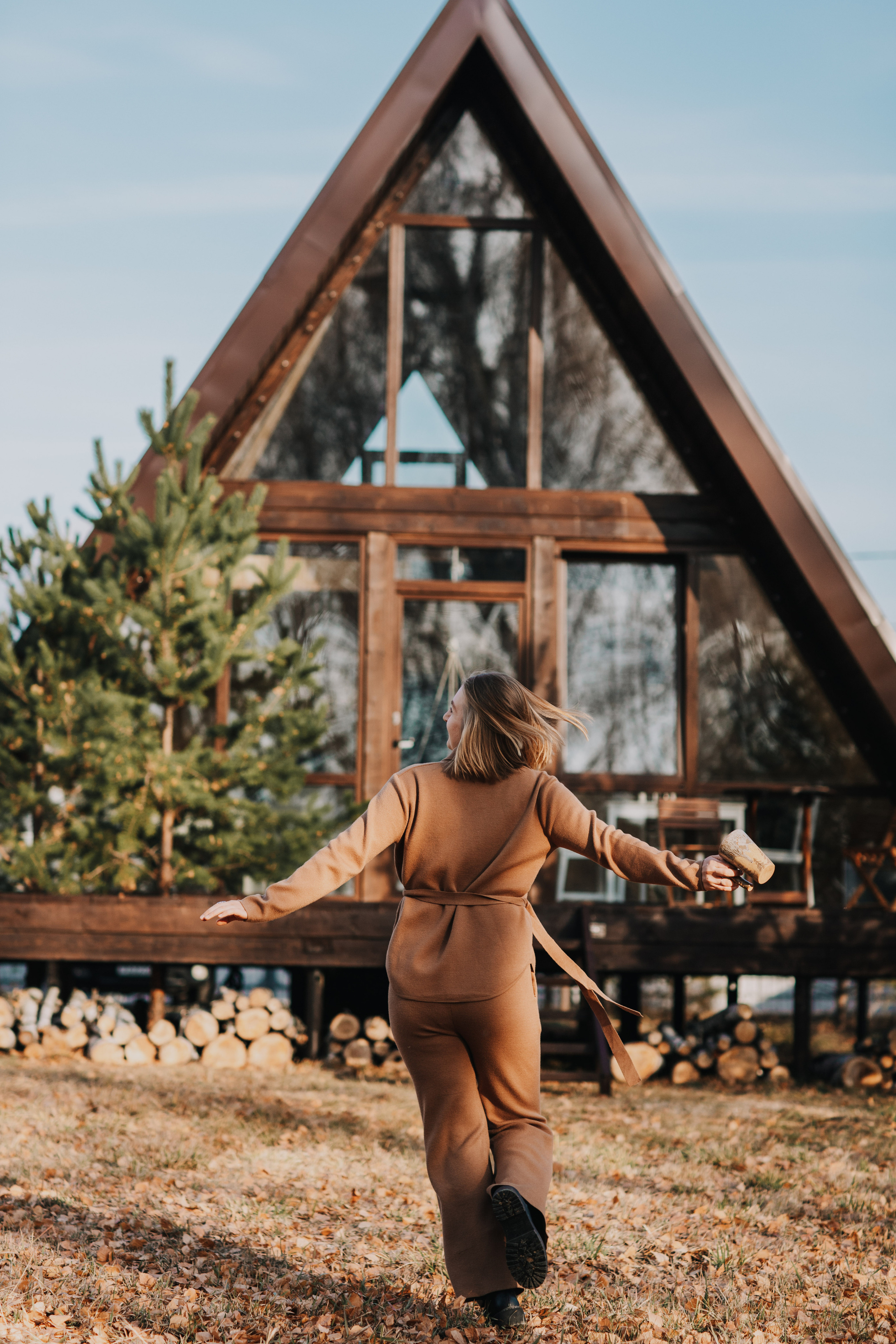 Шалаш у леса, Тюмень. Свадебный и семейный фотограф. Фототуры по всему миру