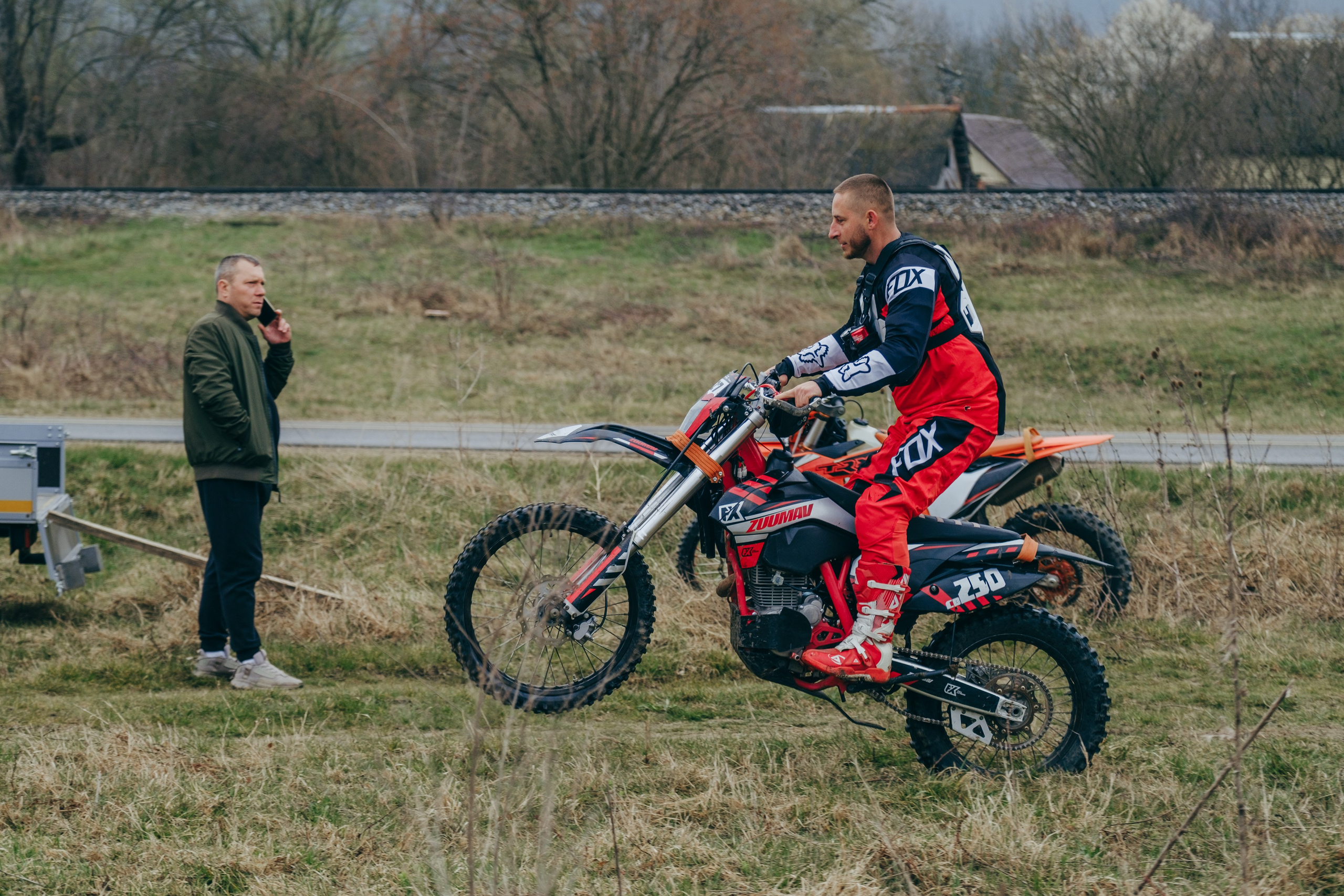 Эндуро Фест от Shamax Motors (Краснодар). Свадебный фотограф Денис Ожигин в Краснодаре и крае. Эмоциональная и стильная съемка вашего дня