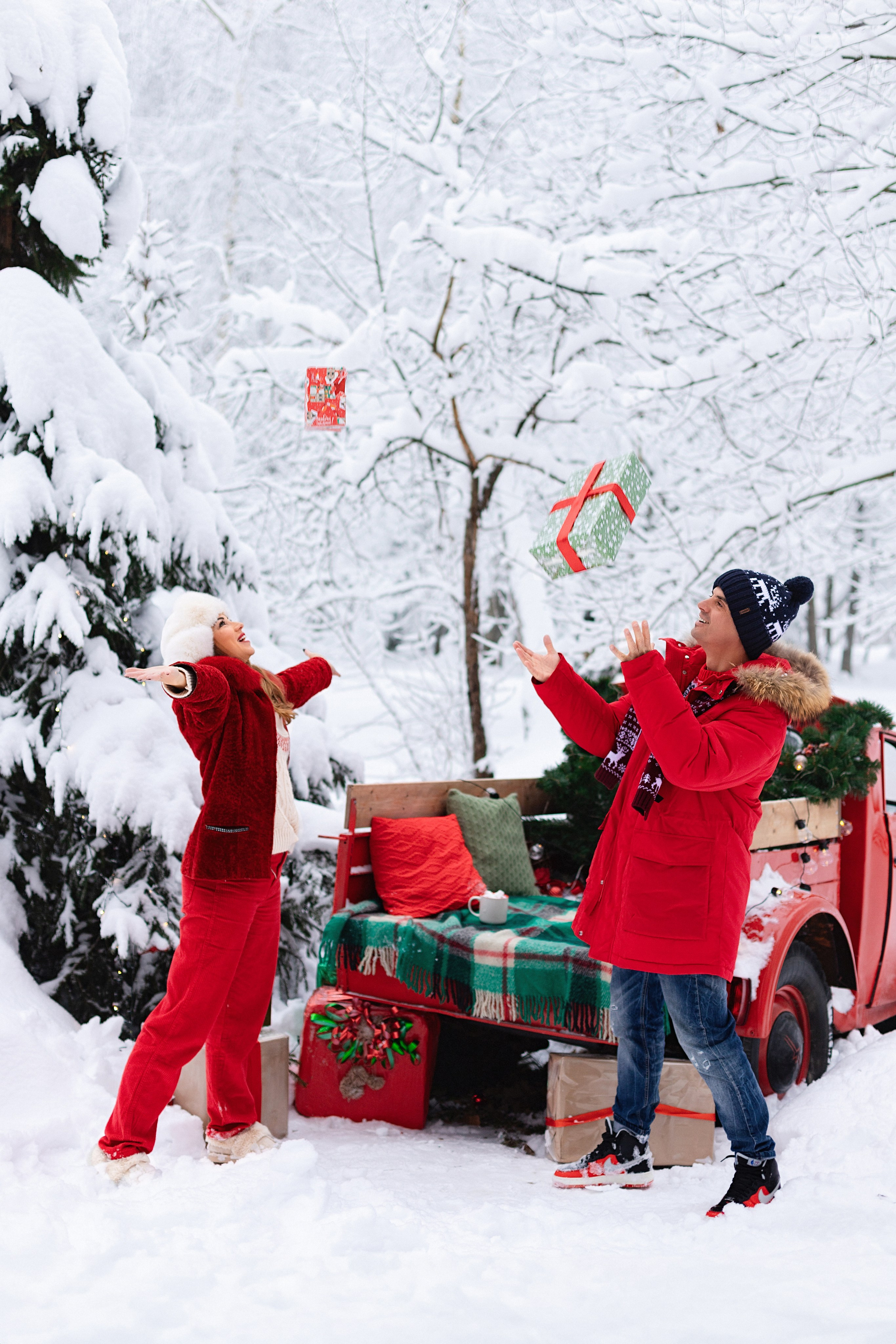 Фотосессия в зимнем лесу для пары. Трубинова Екатерина | Семейный фотограф | Москва