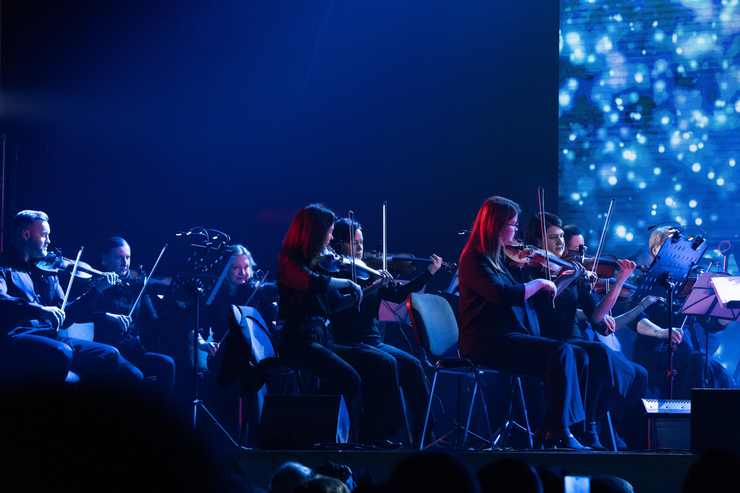 Сергей Бобунец КРАСНОЯРСК. Фотограф Красноярск съемки лавстори, фотосессия в студии, портретная съемка, творческие фотосессии
