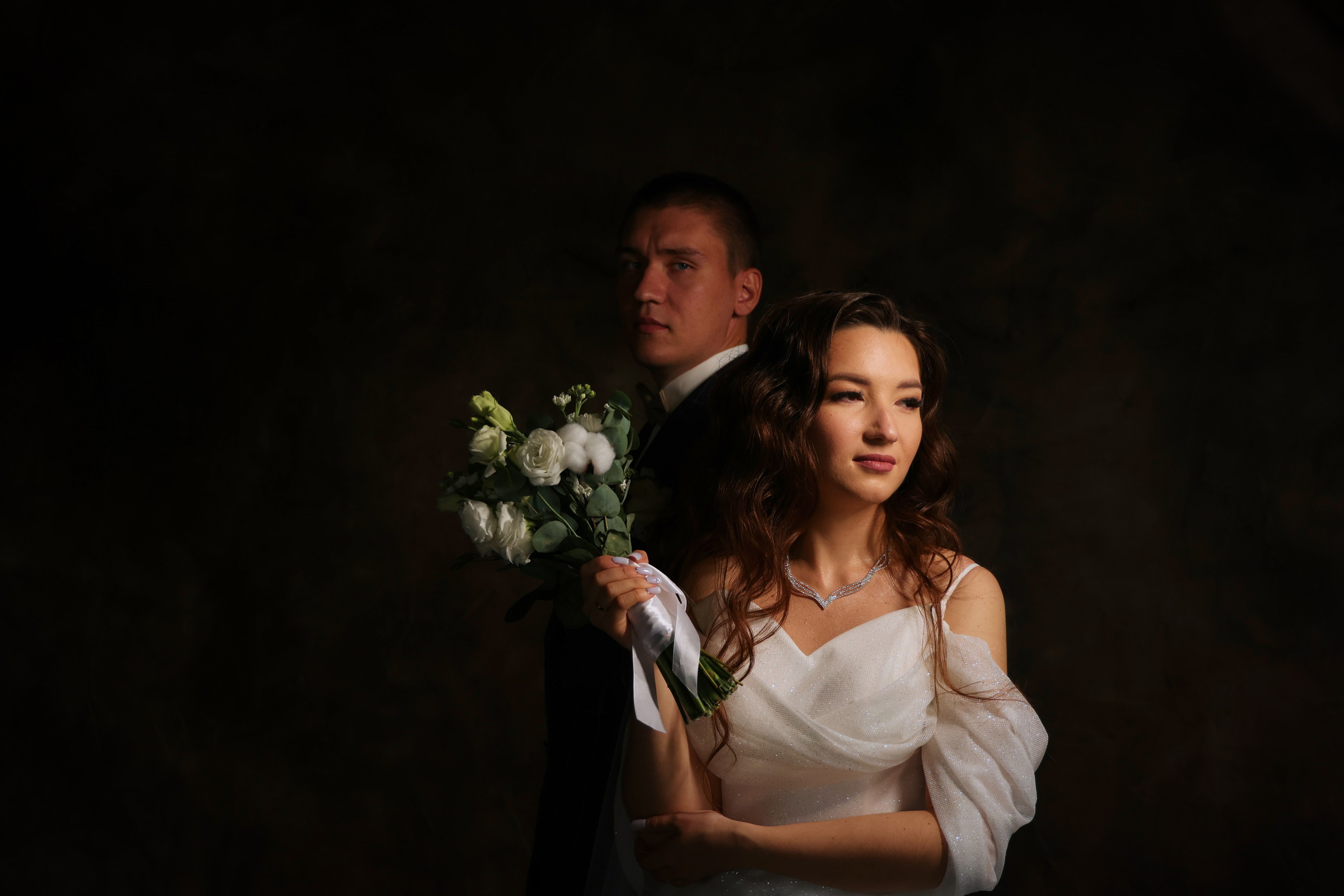 Свадебная фотосессия в студии «ЧеБэ» Самара. Свадебный видеограф и свадебный фотограф в Самаре Олег Слеб