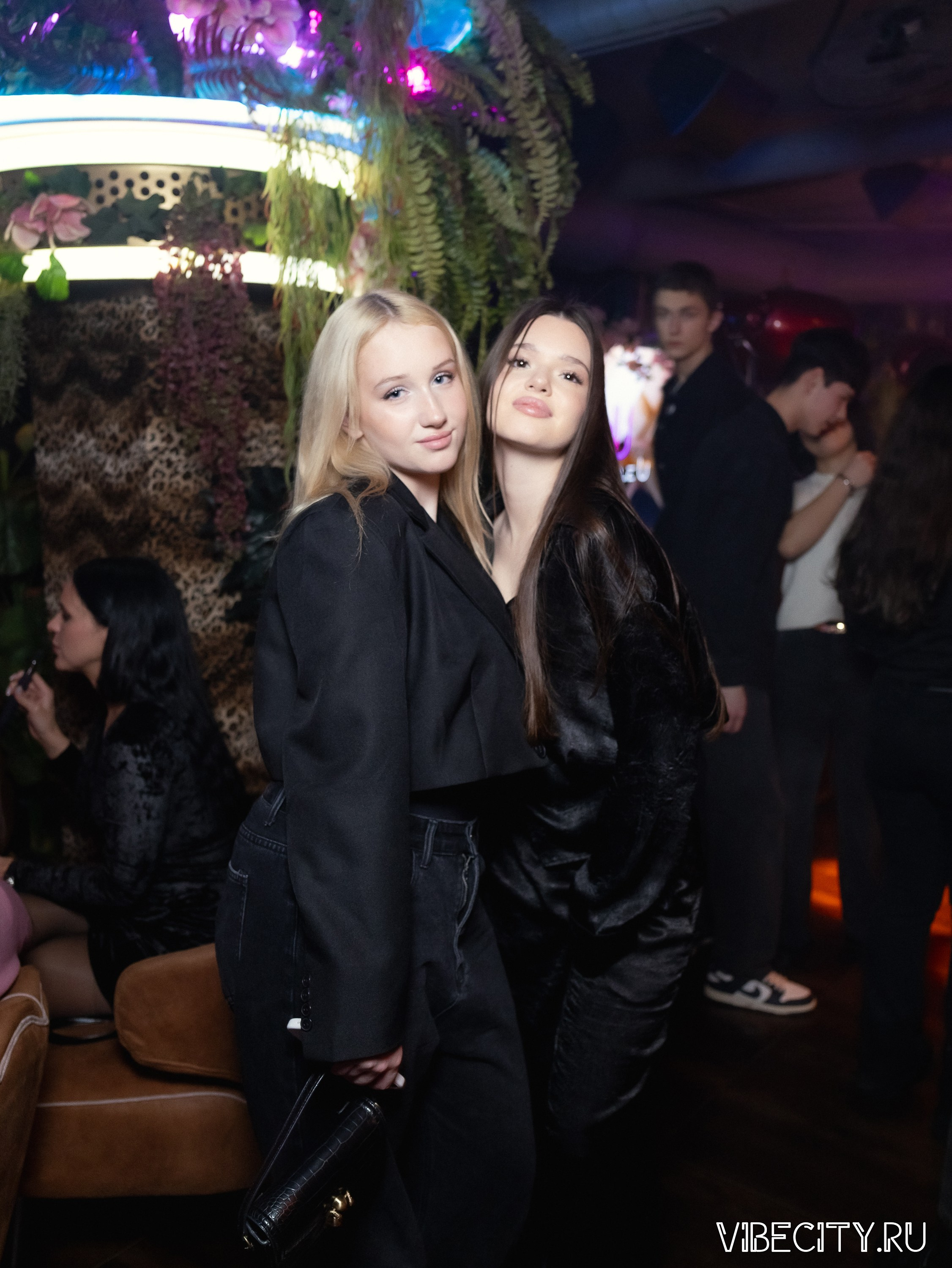 DOUBLE U. VIBECITY.RU Вайб Сити Ру Фоторепортажи Фотоотчеты Калининград