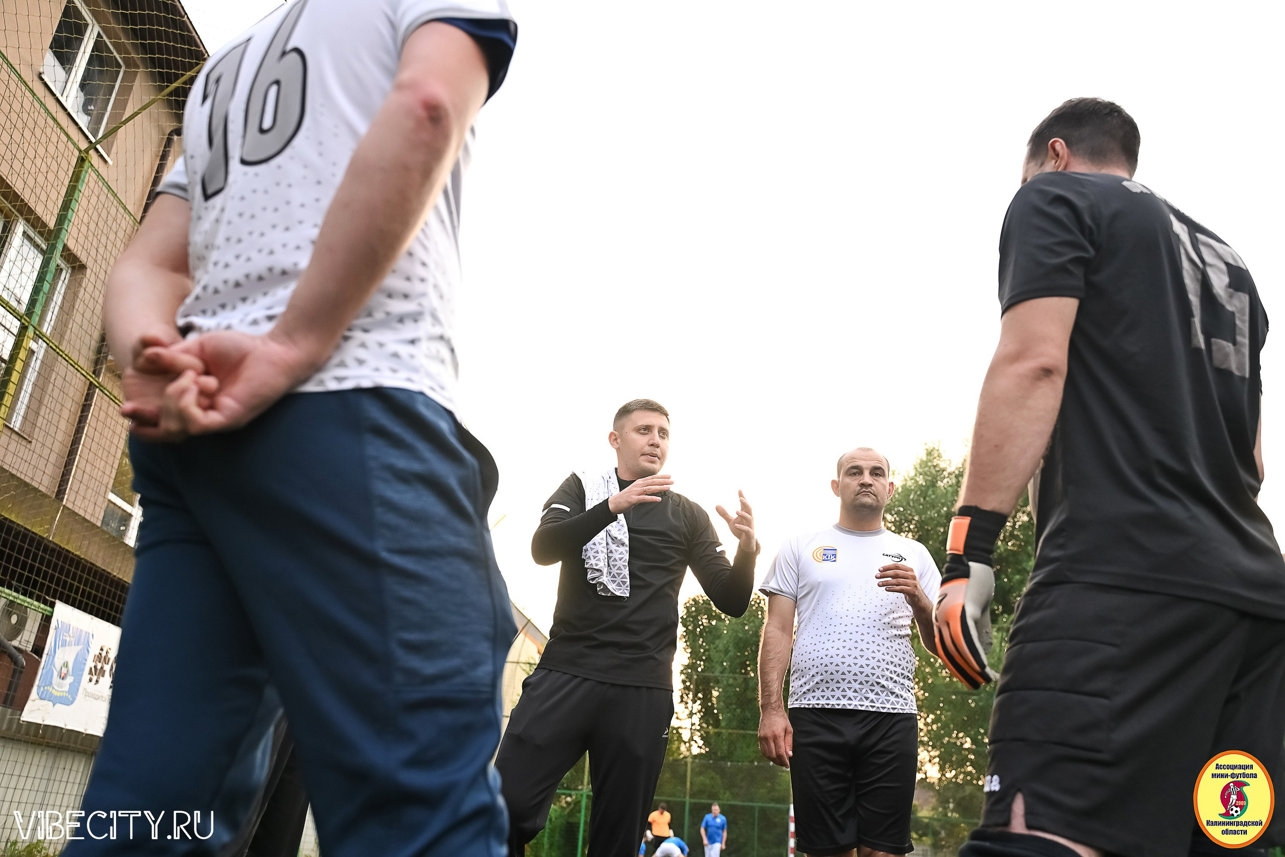 ИГРЫ ПЛЕЙ-ОФФ ПЕРВОГО ДИВИЗИОНА МИНИ-ФУТБОЛЬНОЙ ЛИГИ. VIBECITY.RU Вайб Сити Ру Фоторепортажи Фотоотчеты Калининград