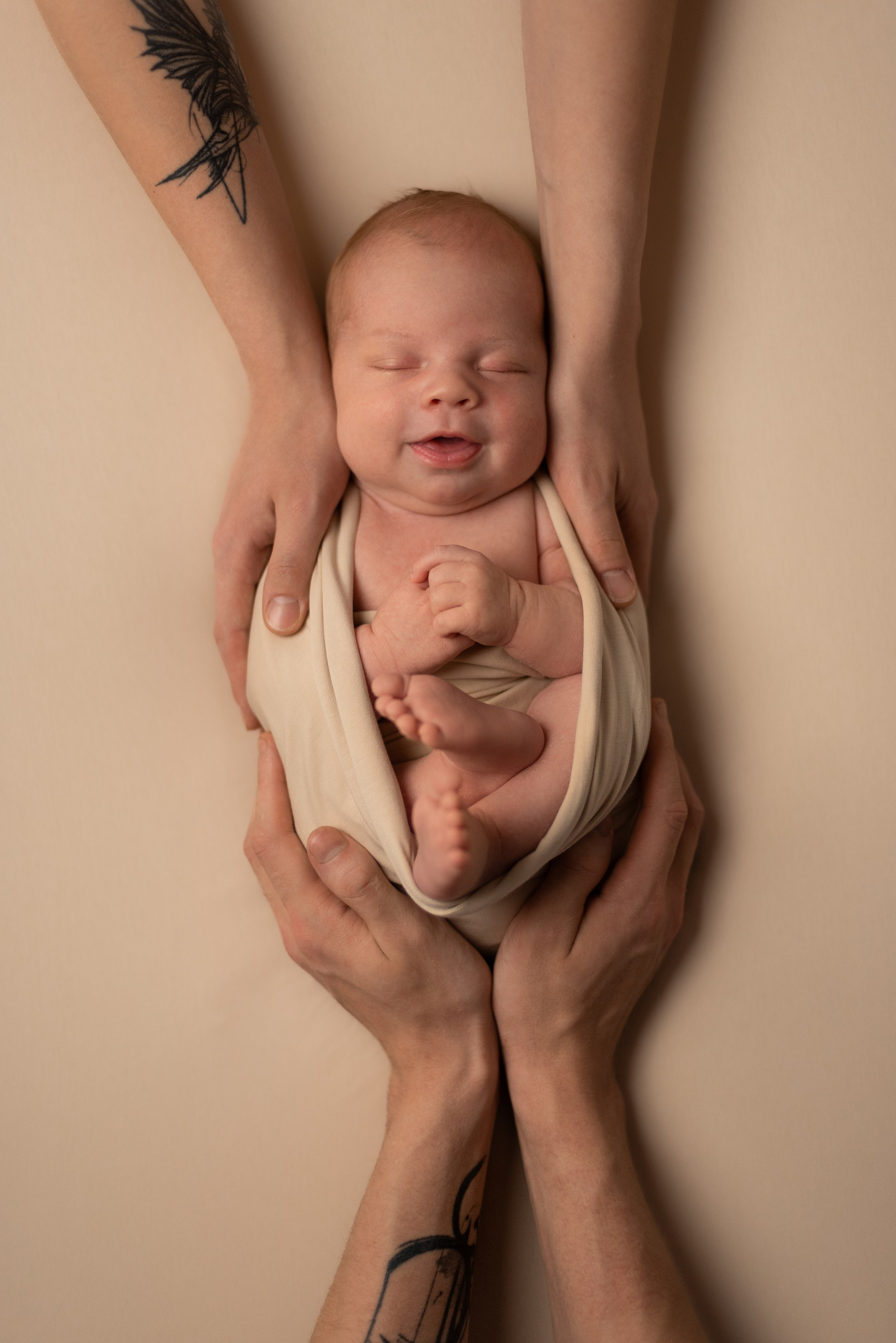 Фотосессия новорожденного. Профессиональный фотограф новорожденных Тверь