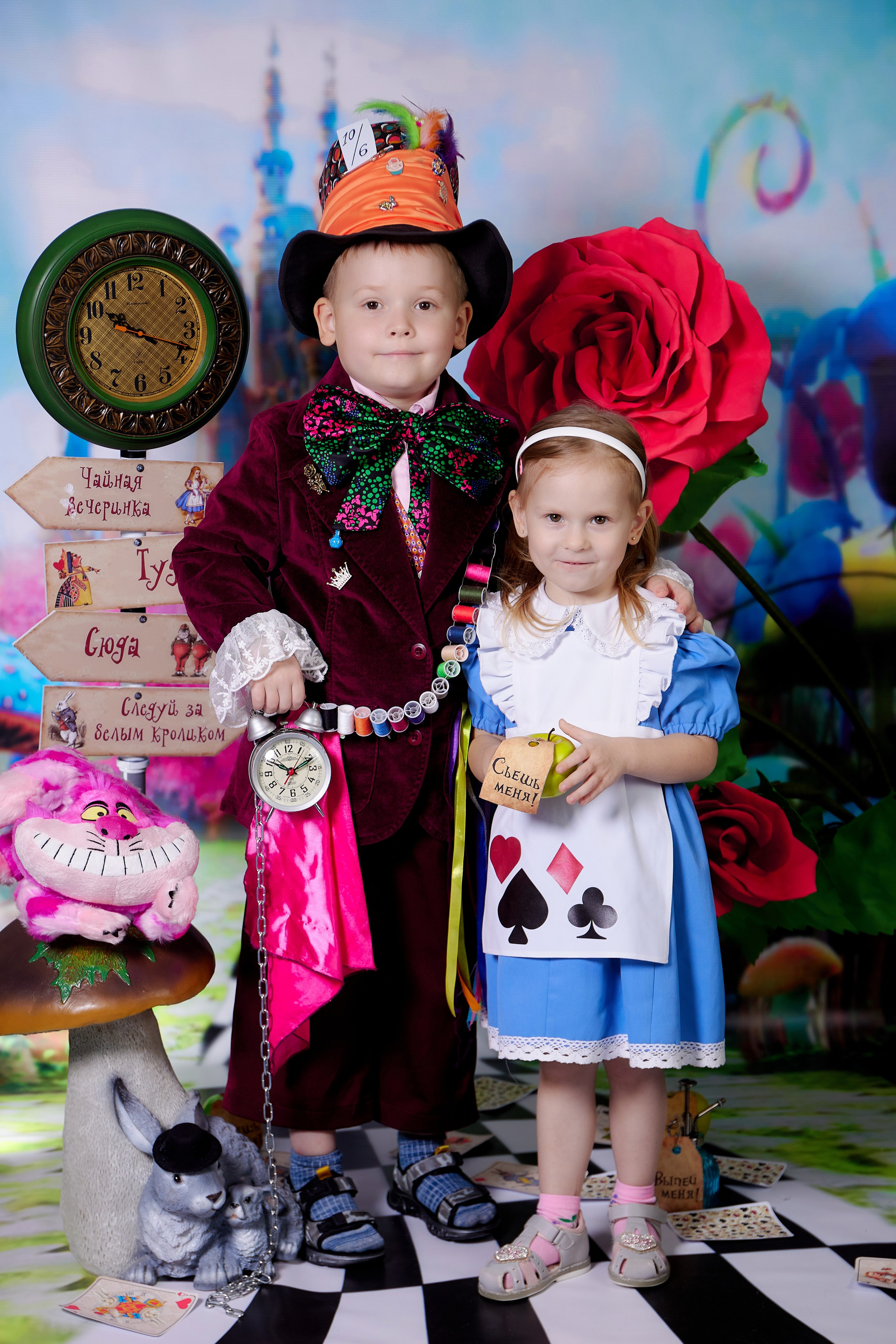Алиса в стране чудес. Детская выездная фотостудия