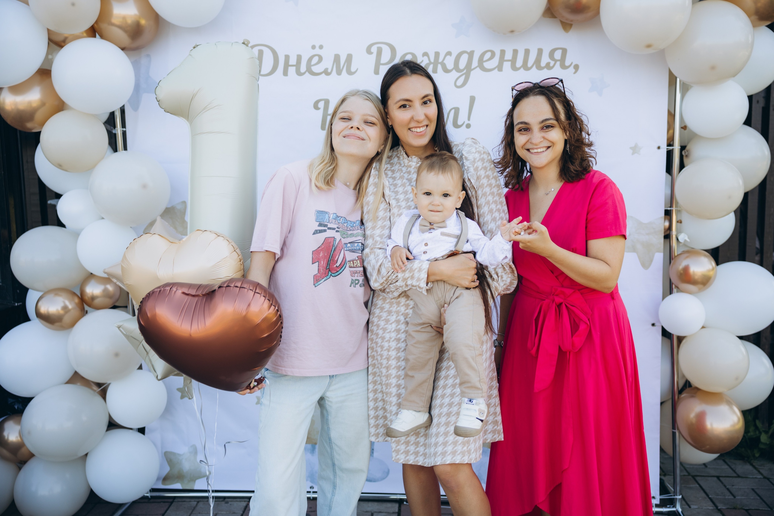 Кириллу год. Свадебный, семейный фотограф в Иркутске Светлана Макаричева