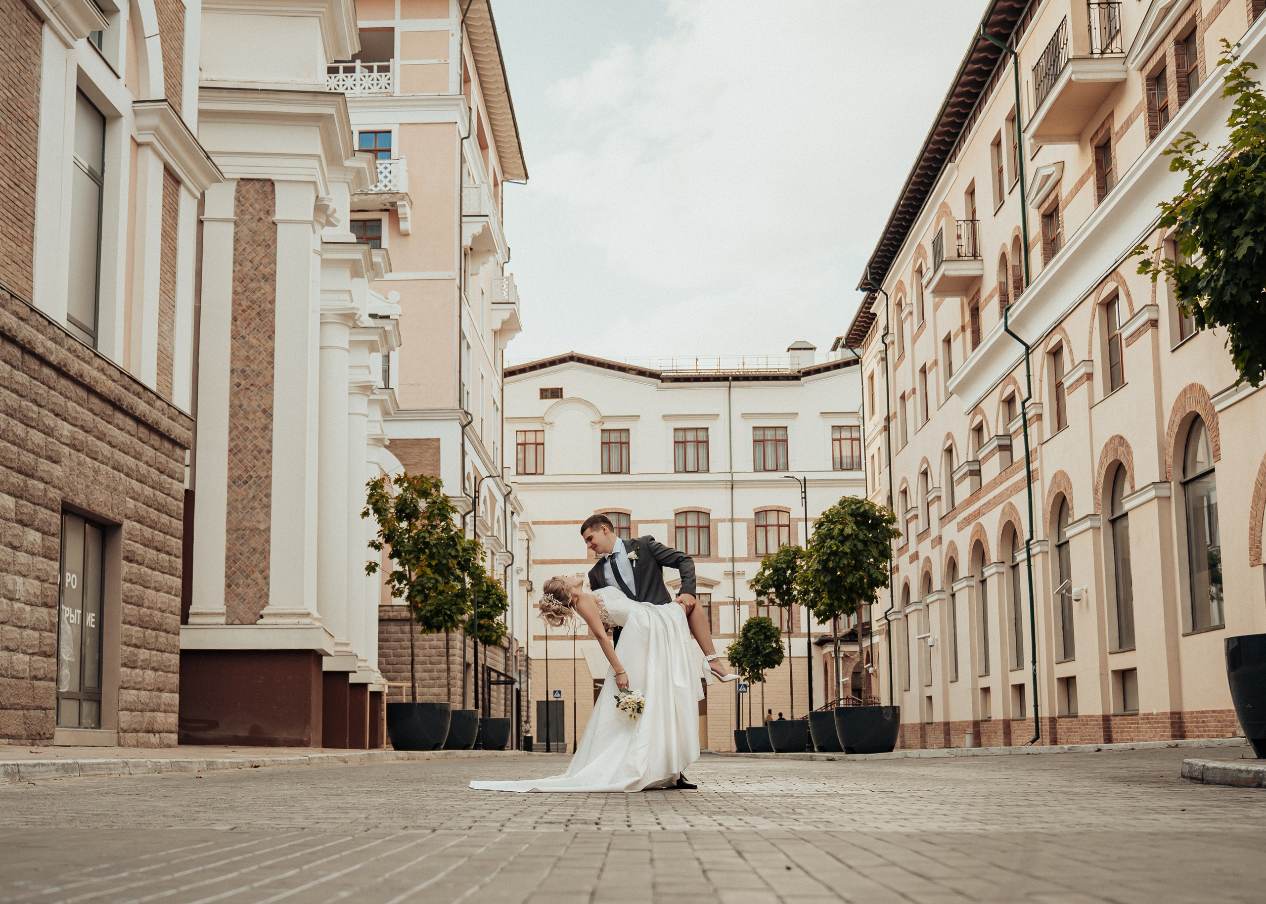 Место для фотосессии в Сочи, Адлере. Красивые свадебные фотосессии. Алина Бернд — свадебный и индивидуальный фотограф в Сочи и Адлере