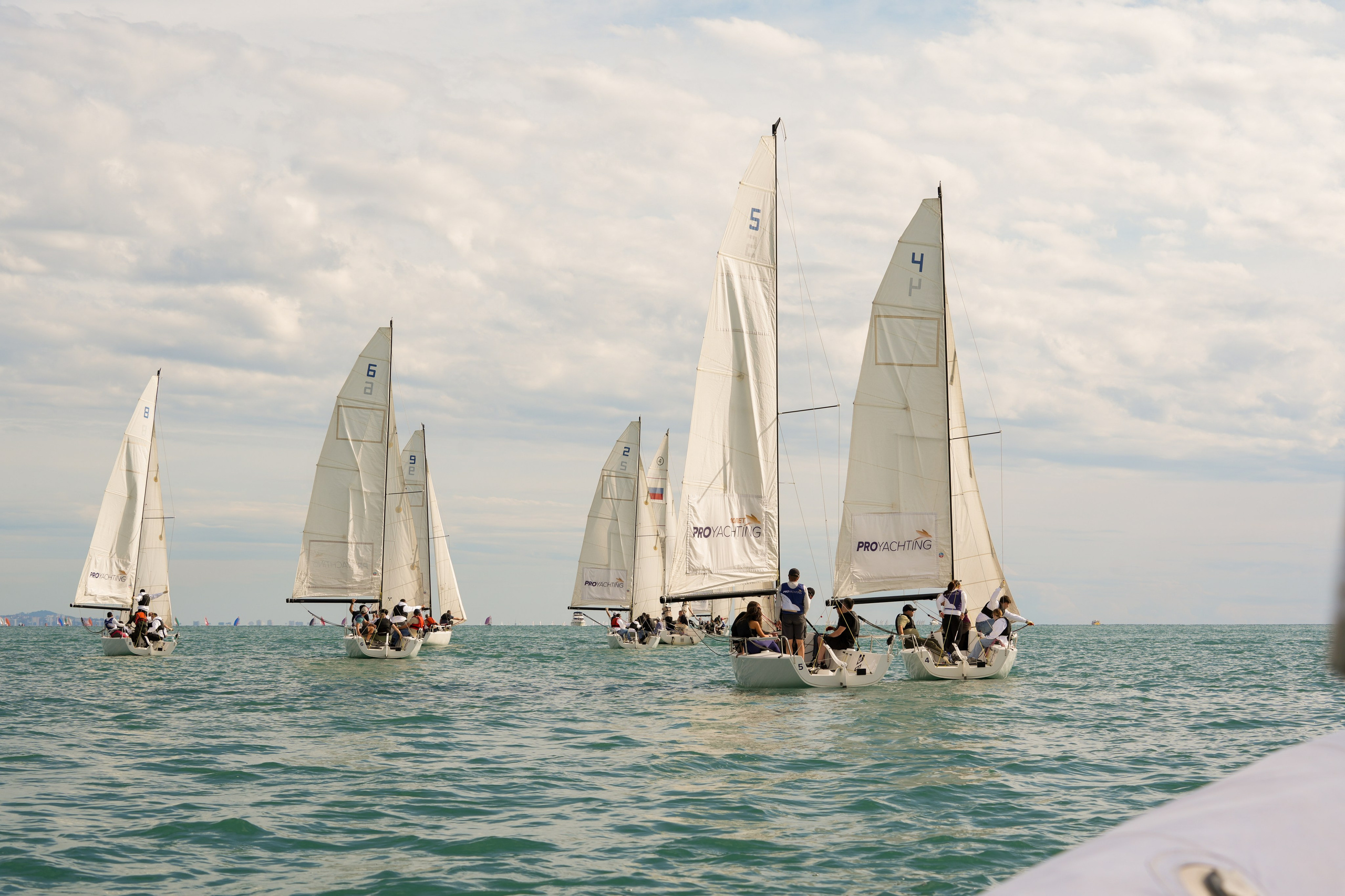 Яхтенная регата для компании Агрегатка. Репортажный фотограф в Красной Поляне и Сочи Павлюченко Екатерина