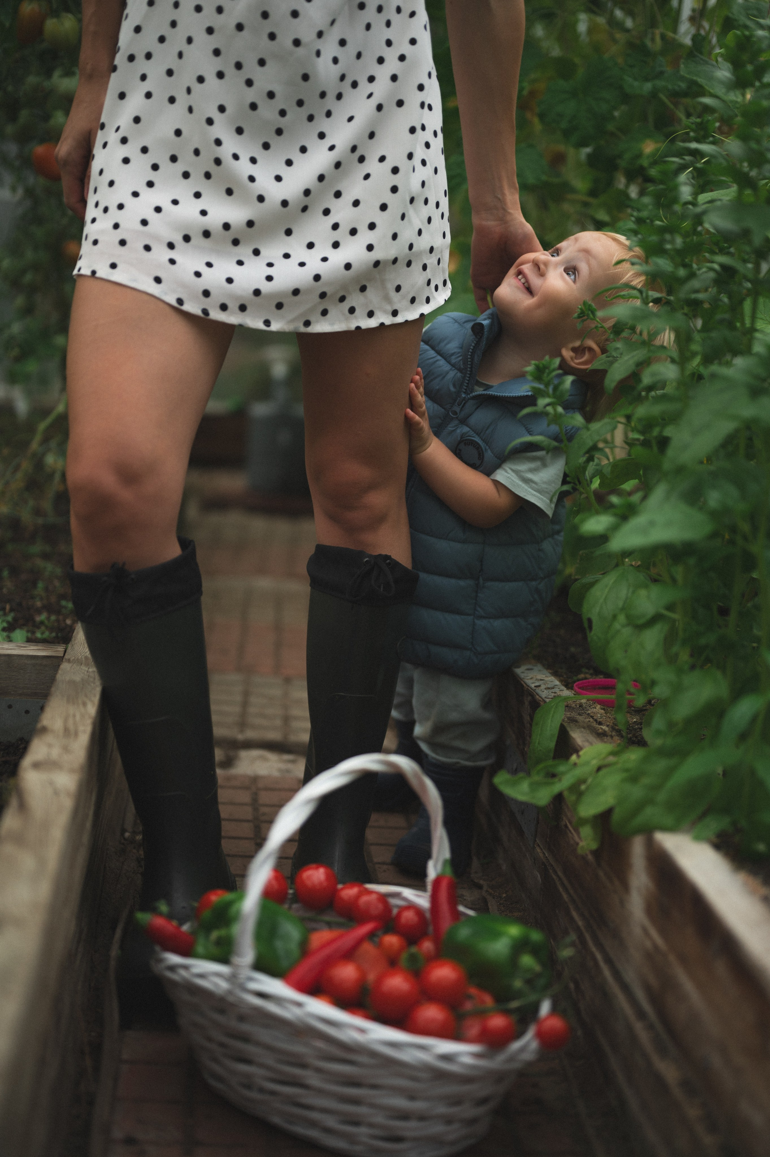 Садовниковы в саду. Фотограф Иркутск Лепетанова Марианна