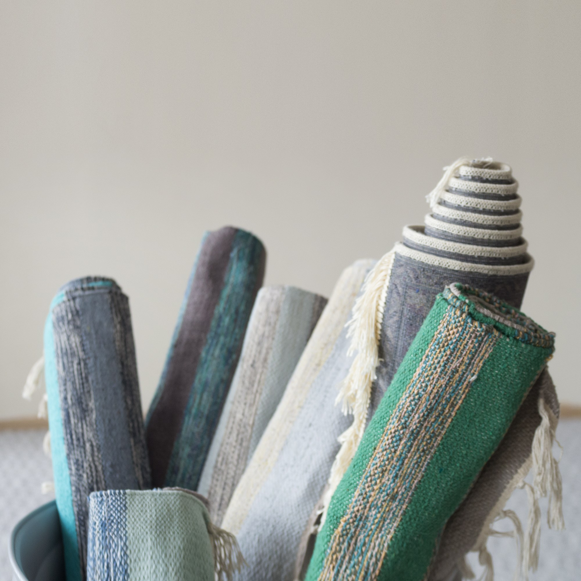 Коврики для занятий йогой. Контент съёмка для студии телесных практик в Хабаровске.