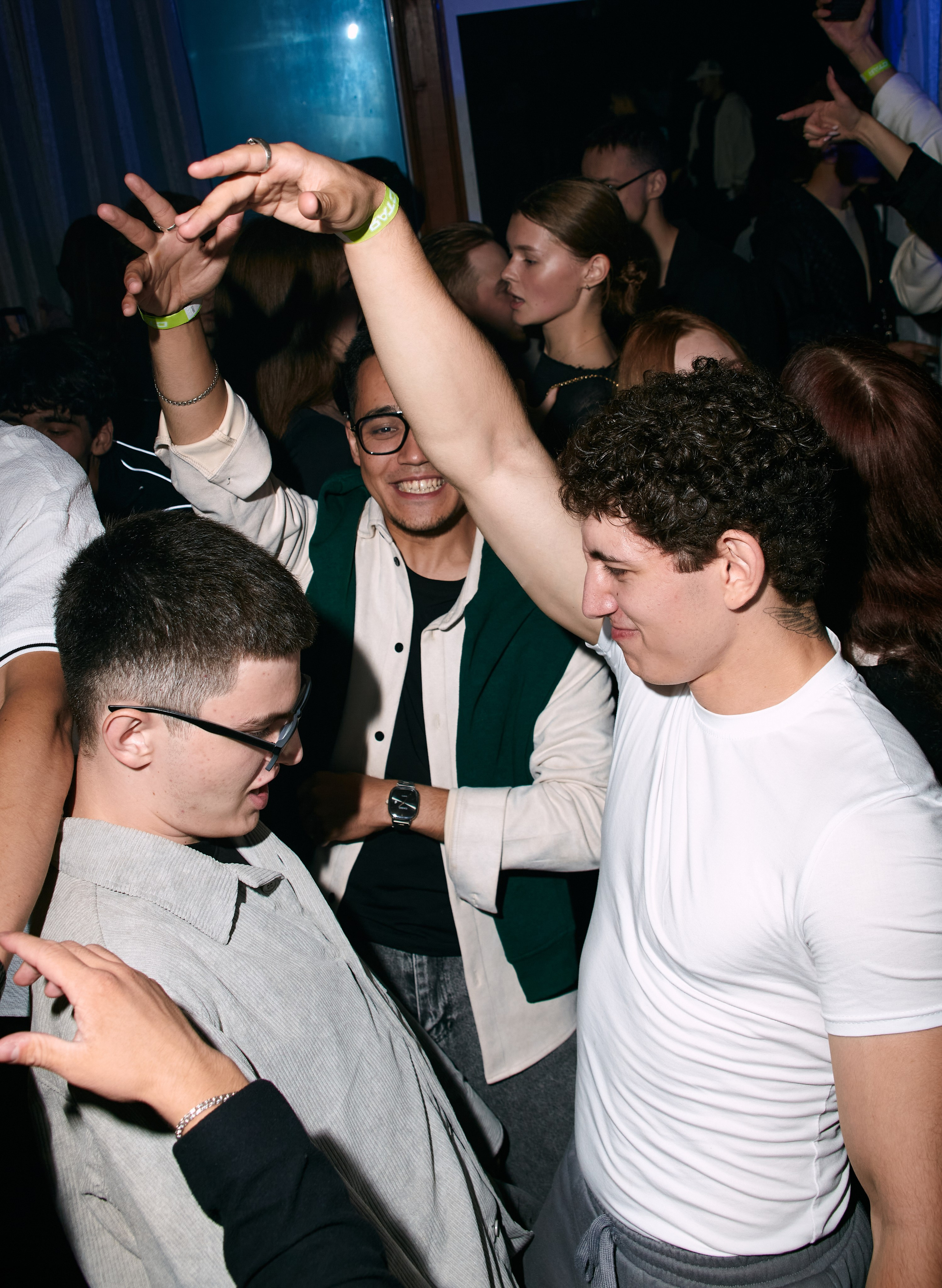 Галерея фотографий — портфолио фотографа Екатеринбурга. Портретный и репортажный фотограф в Екатеринбурге Толя Настоящев