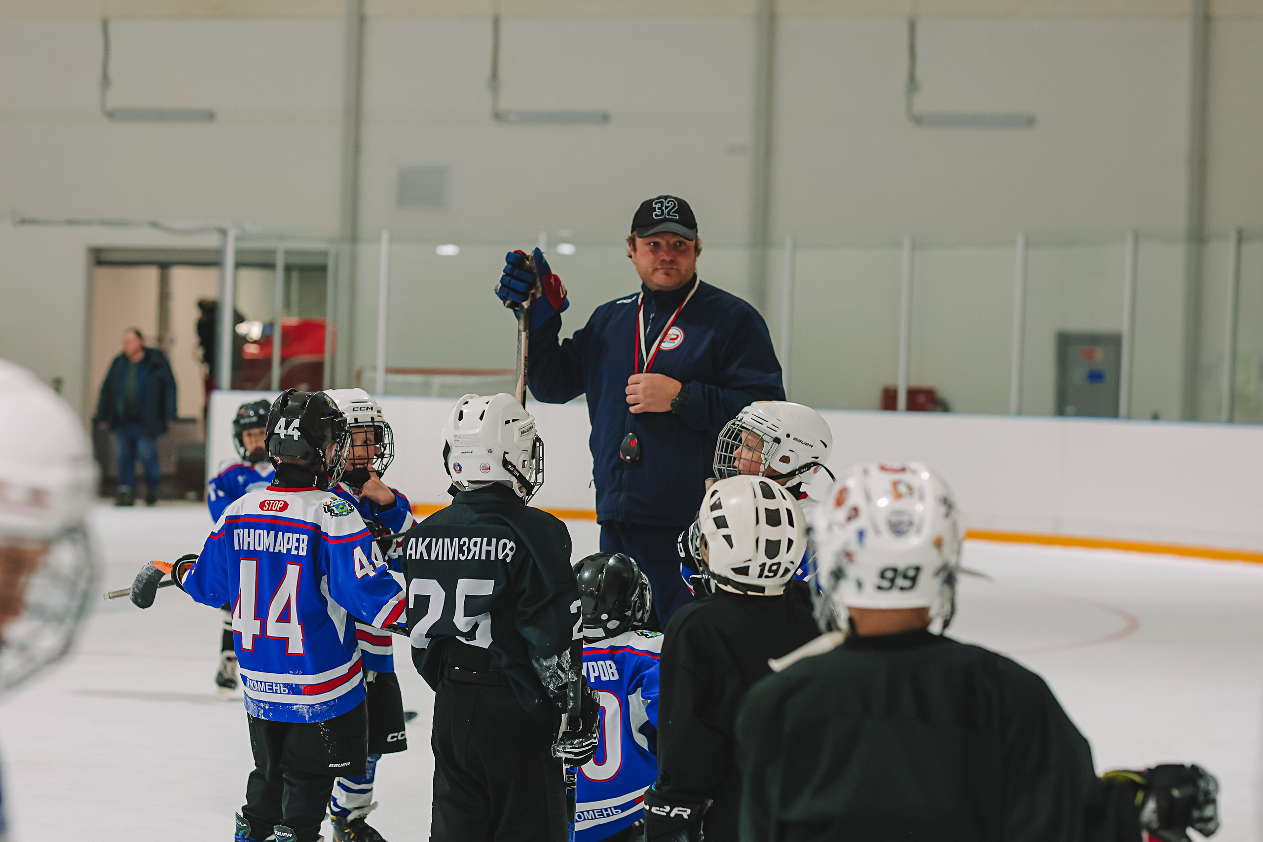 Хоккей тренировка. Семейный фотограф Тюмень, фотограф на роды Салмина Мария