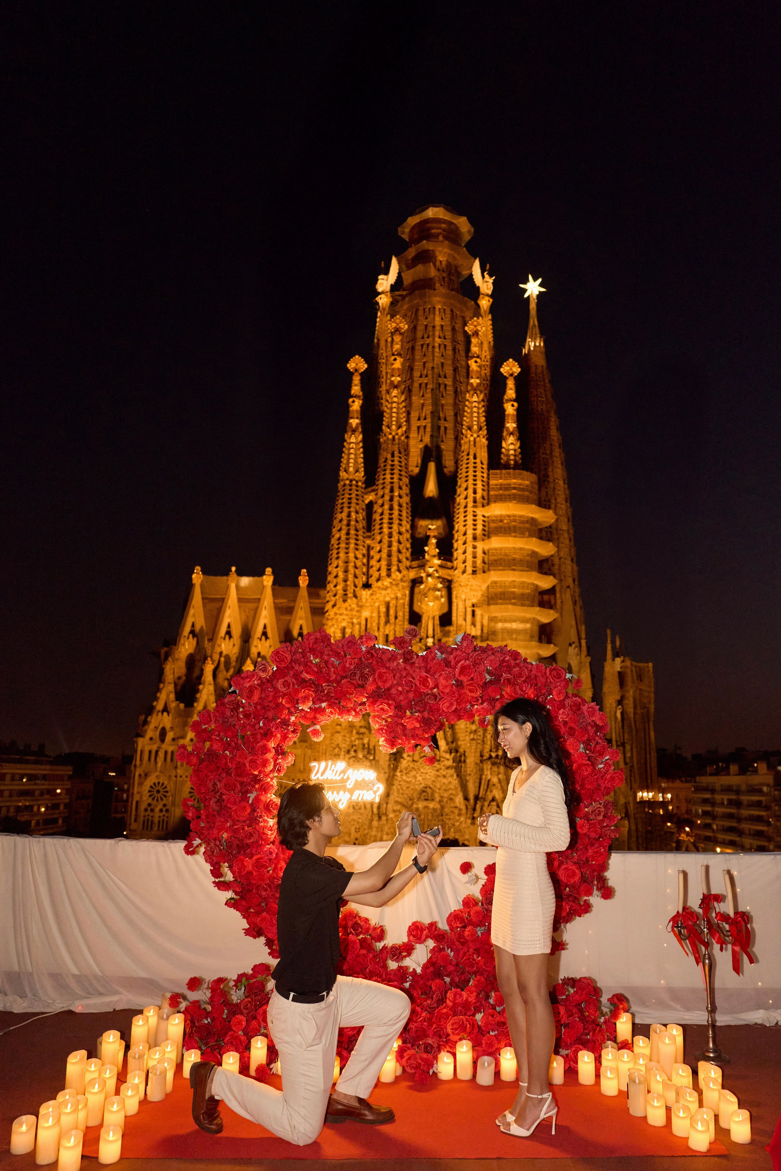 Proposal terrasa Sagrada Familia. Photographer & Videographer in Barcelona