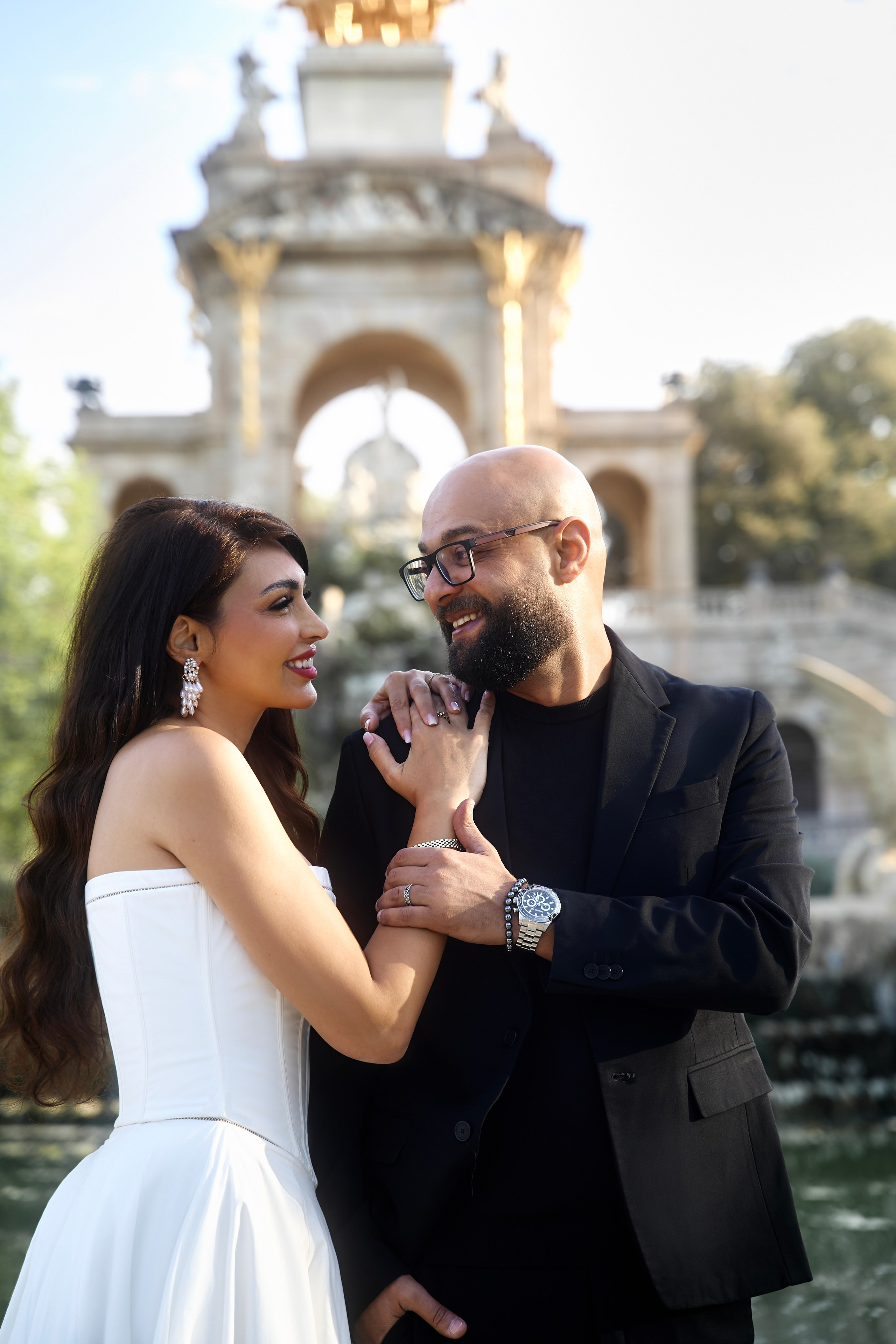 Love story at Ciutadelle Parc. Photographer & Videographer in Barcelona