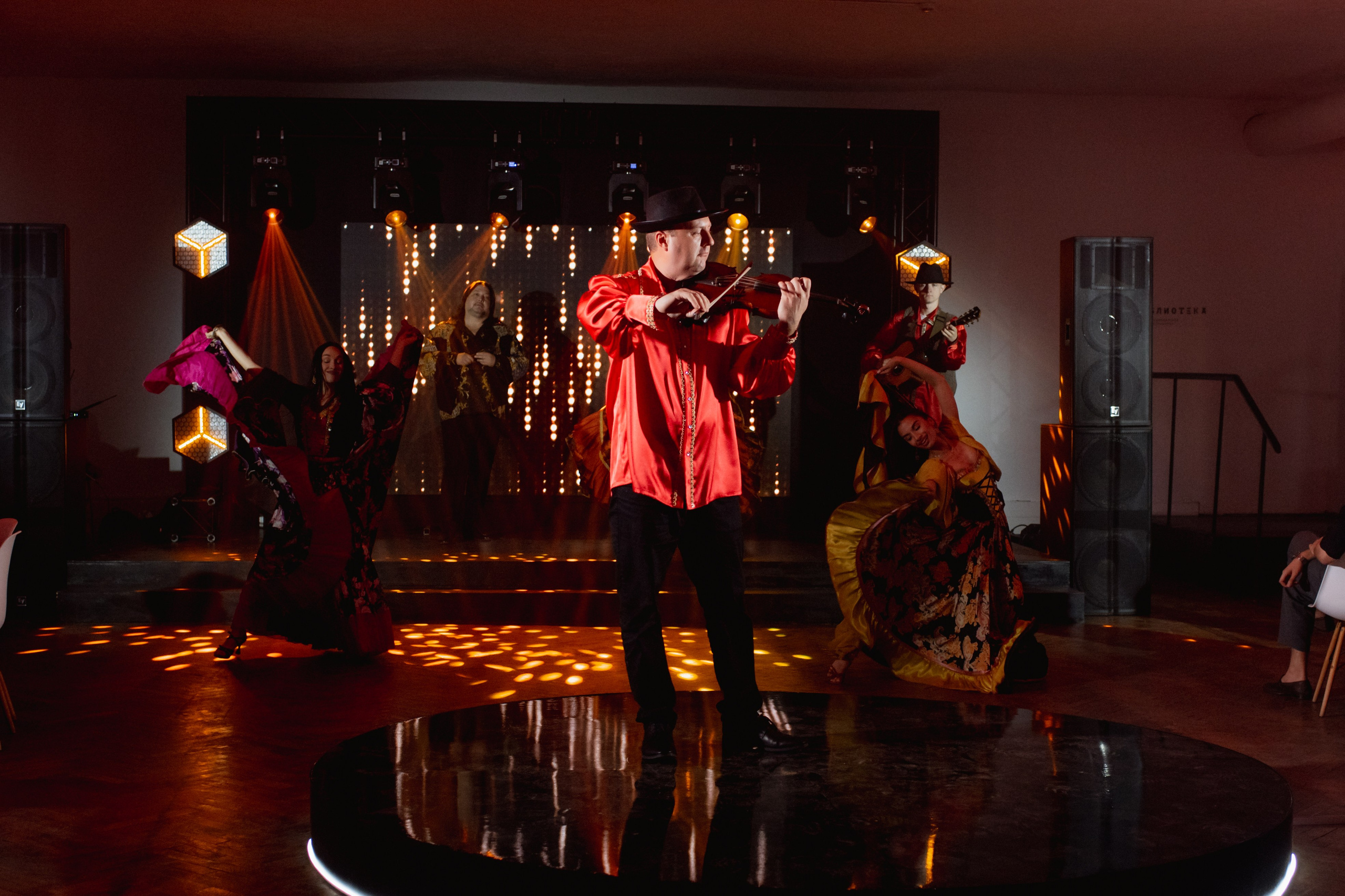 Павел и Наталья. Свадьба в библиотеке Лофт. Студия событий ДЕЙЗИ. Организация мероприятий. Свадебное агентство в Ростове-на-Дону. Свадебный организатор. Организация свадьбы под ключ