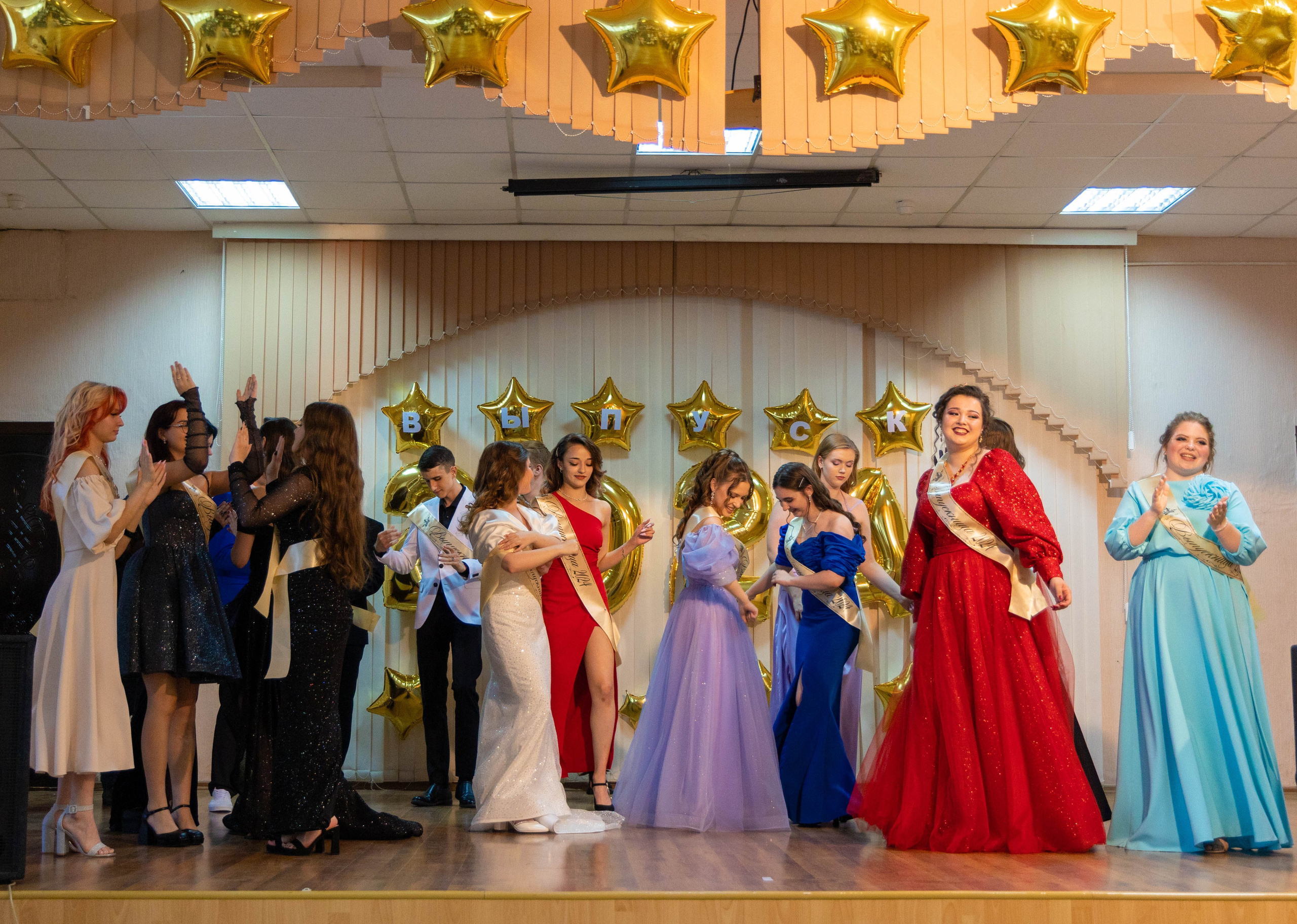 Школа № 5 Липецк. Выпускной 2024. Выпускные альбомы в Липецк