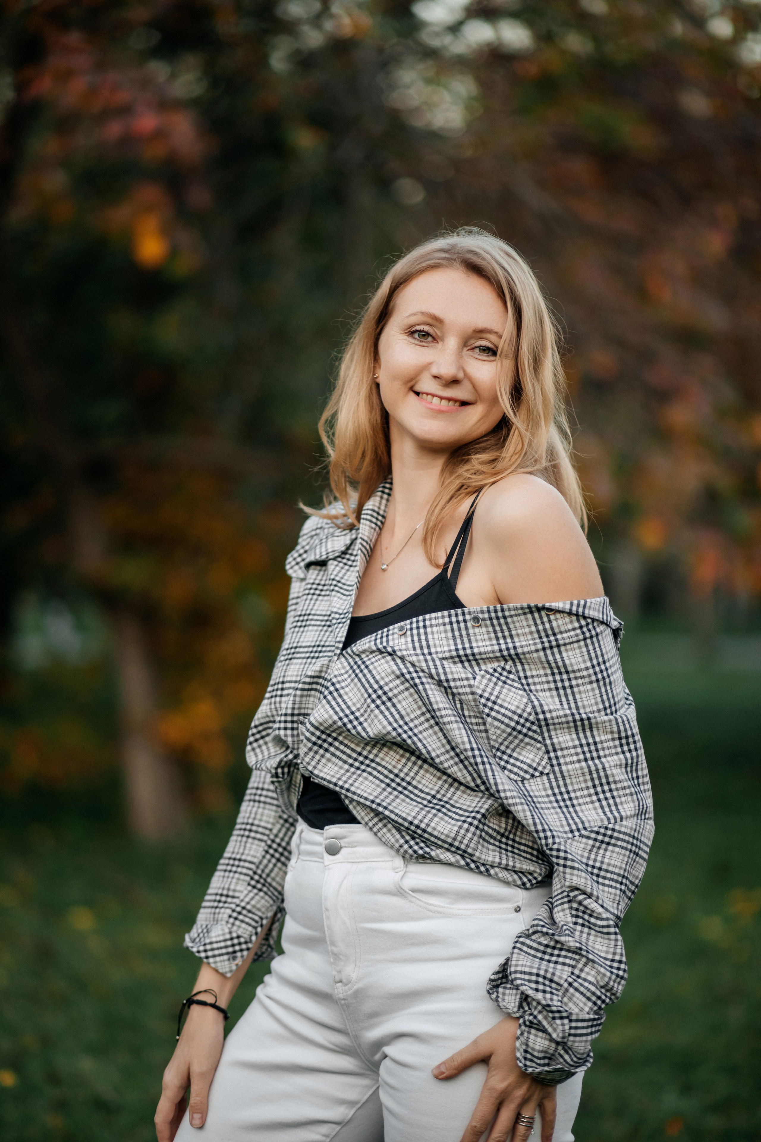 Семейная прогулочная фотосессия. Свадебный и семейный фотограф Ибрагимова Мария из Екатеринбурга