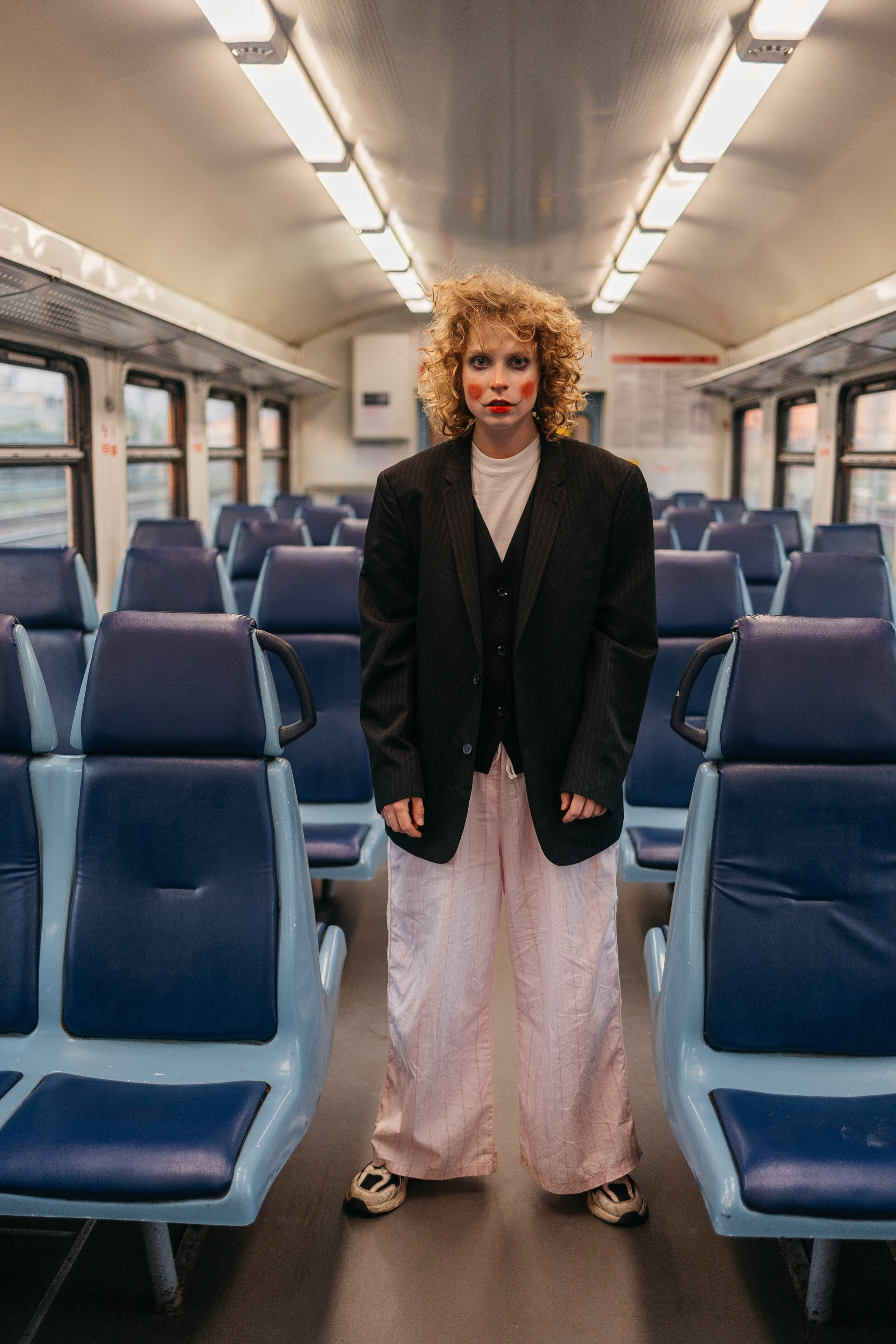 Закат на ЖД вокзале. Лиза. Фотограф в Твери Лагодная Яна