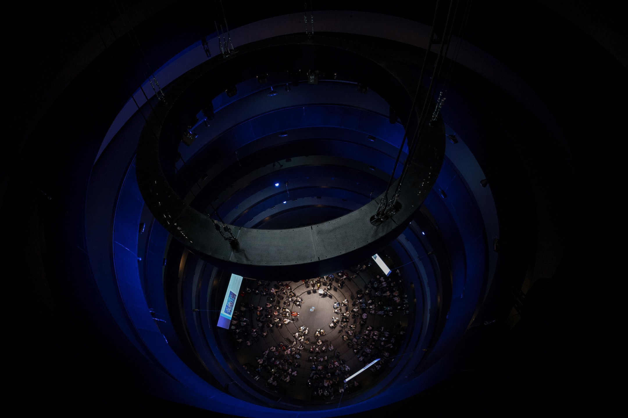 Форум ВФТМ в Сколково. Андрей Сухинин репортажный свадебный фотограф Санкт-Петербург