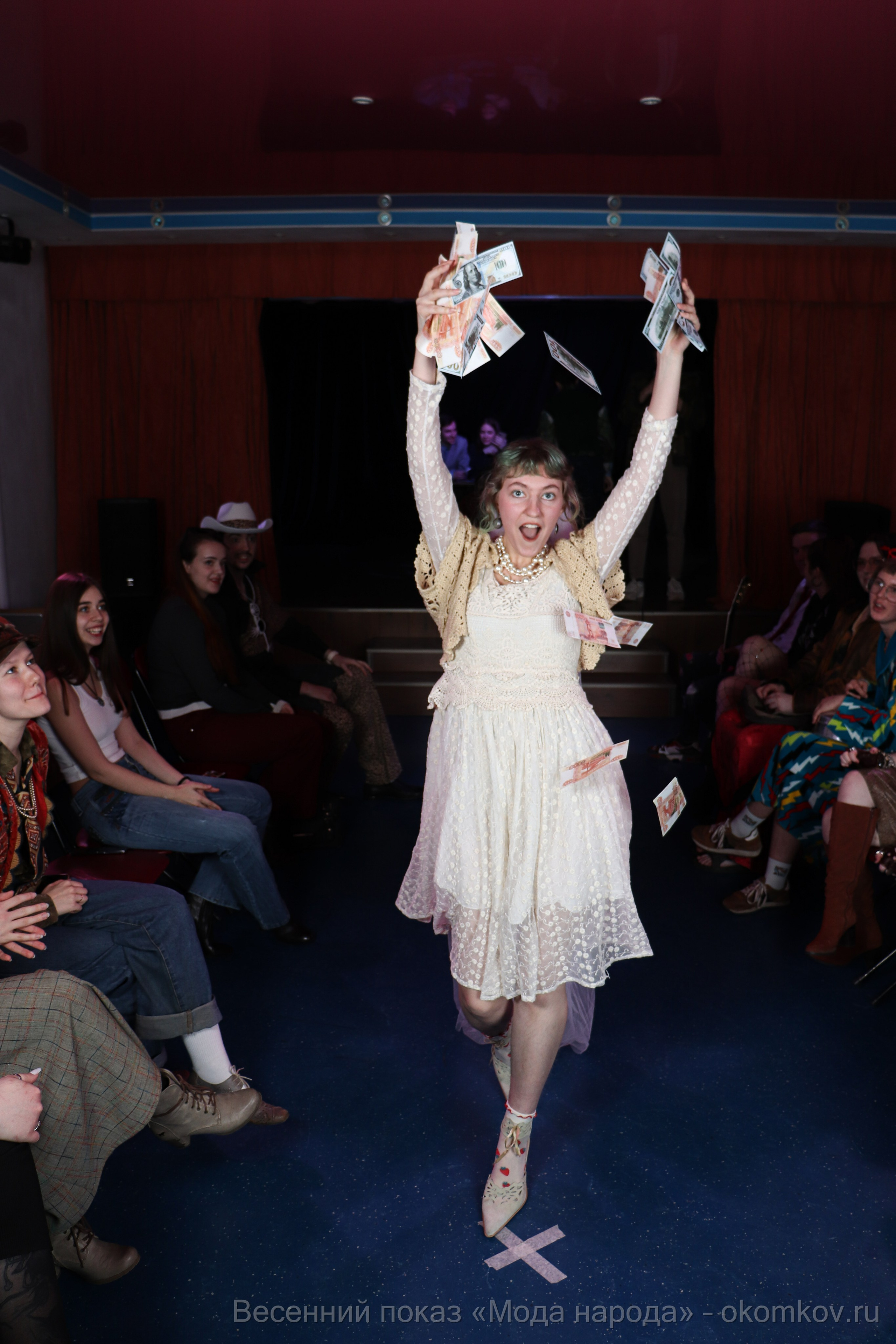 Весенний показ «Мода народа». Ивентный фотограф в Санкт-Петербурге Олег Комков