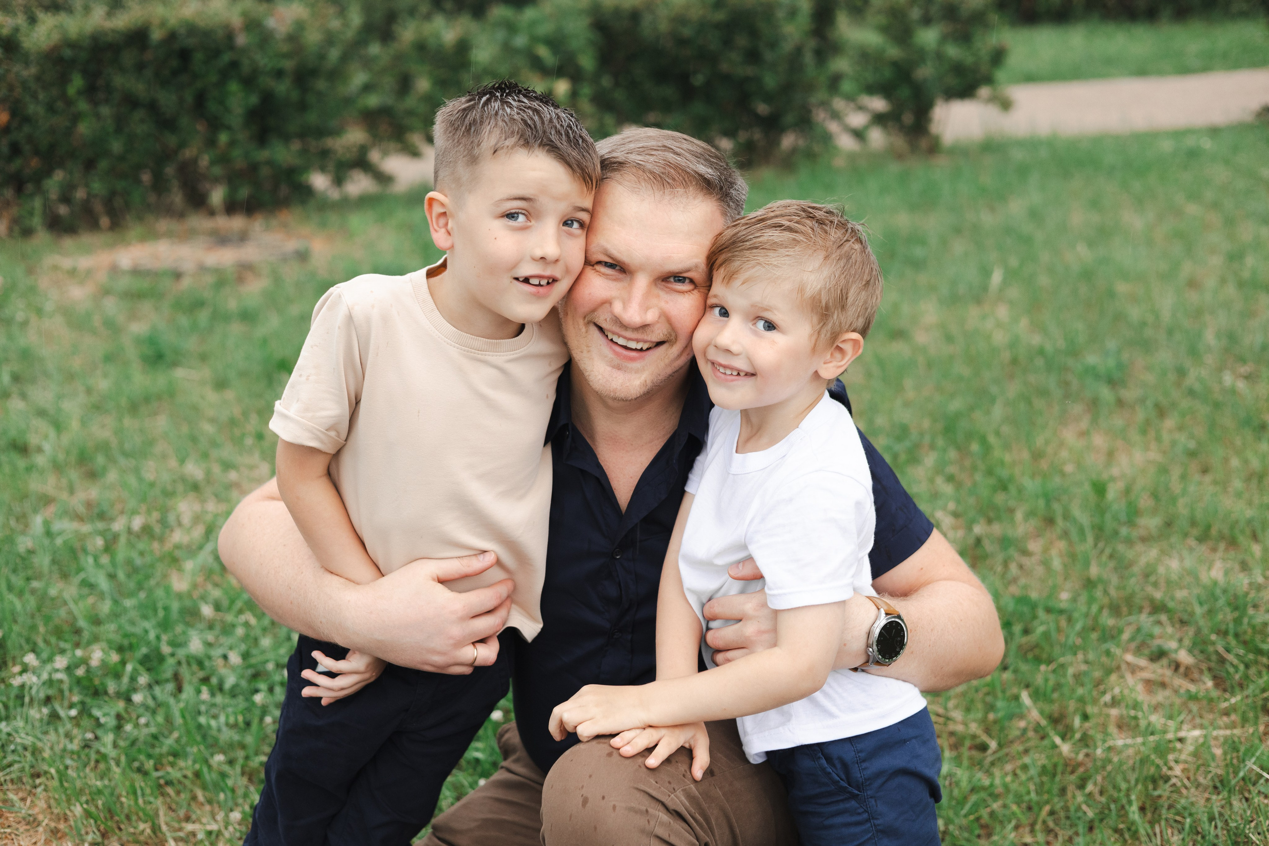 Андрей, Лиза с сыновьями. Портретный, свадебный, репортажный фотограф во Владивостоке Юлиана Джули Фокс