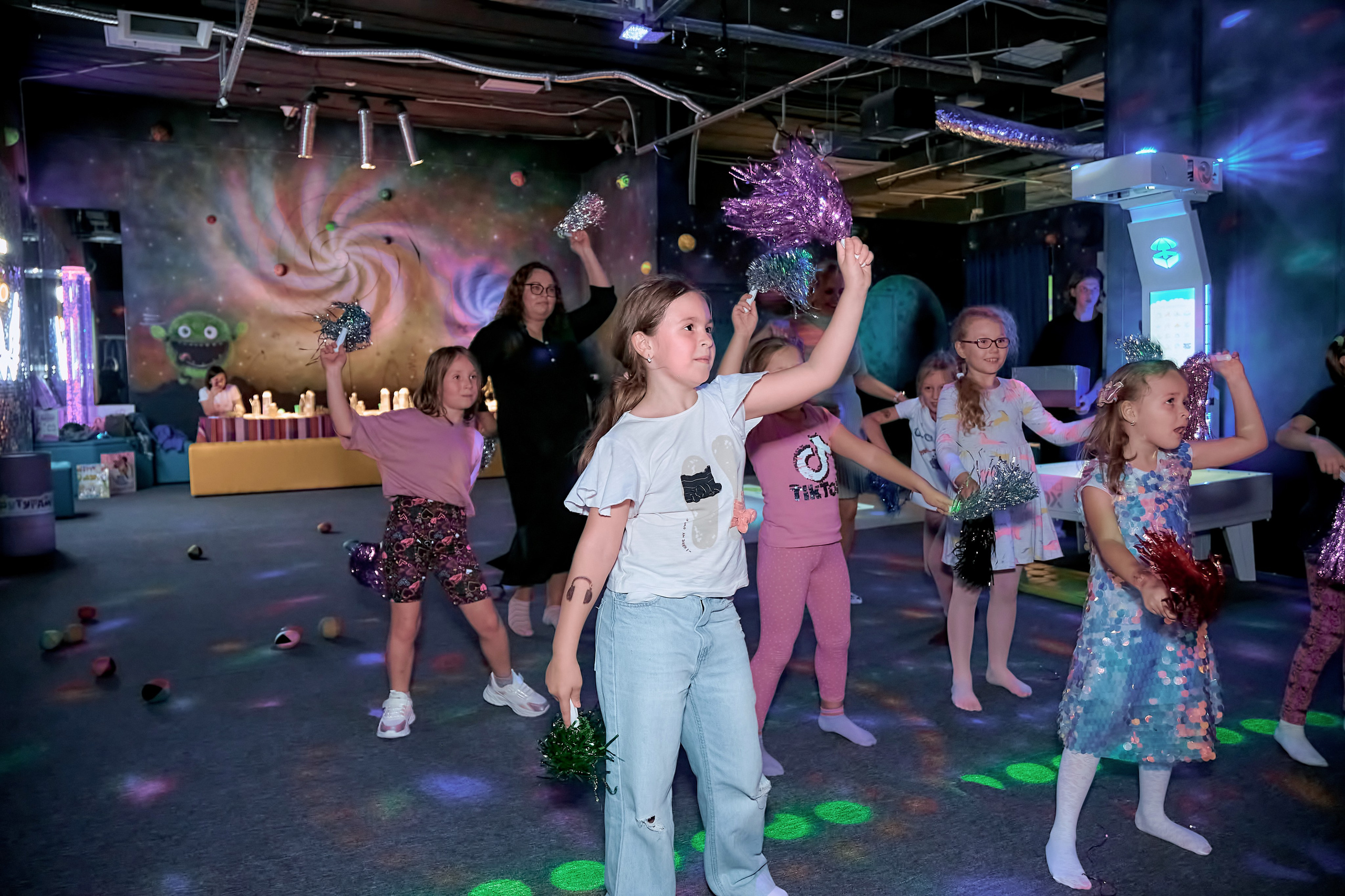Футурамия. Фотограф в Екатеринбурге Наталия Нарышкина, бизнес контент, танец