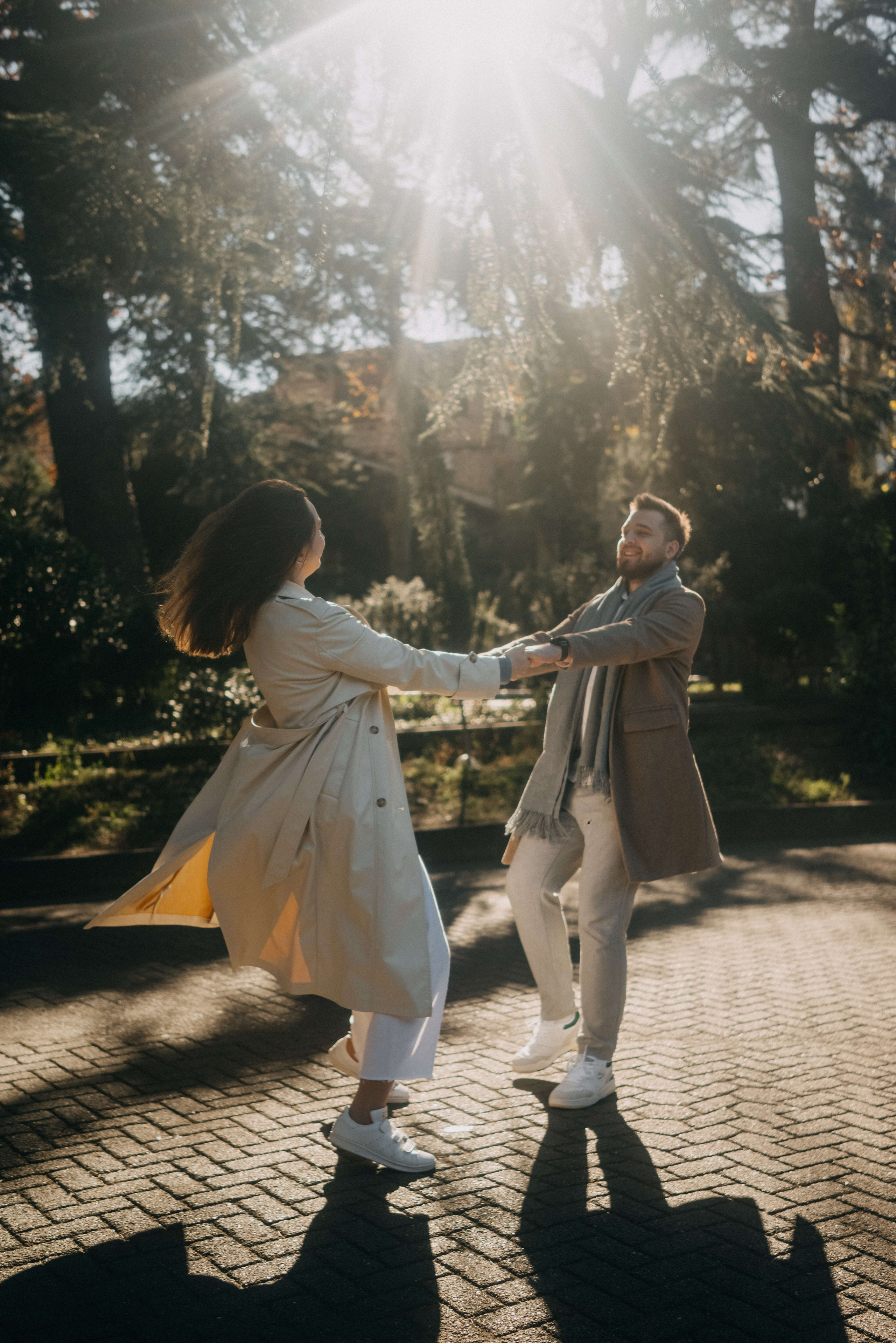 Парная фотосессия в старом городе. Портретный и свадебный фотограф в Тбилиси • xeniqo