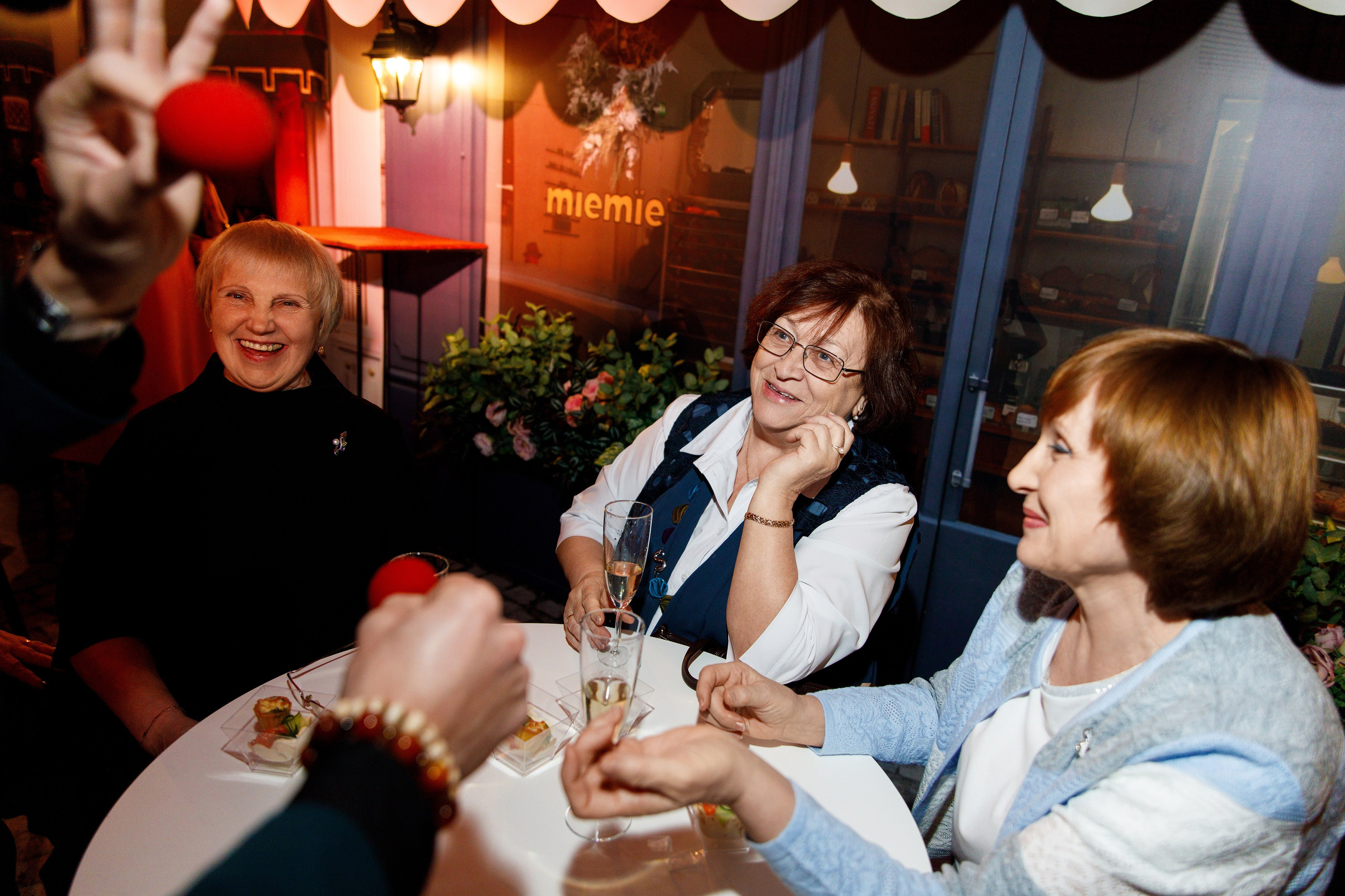 Награждение победителя конкурса «Учитель Года» г. Горнозаводск. Фотограф Дмитрий Молчанов | Фотограф Пермь | Фотограф