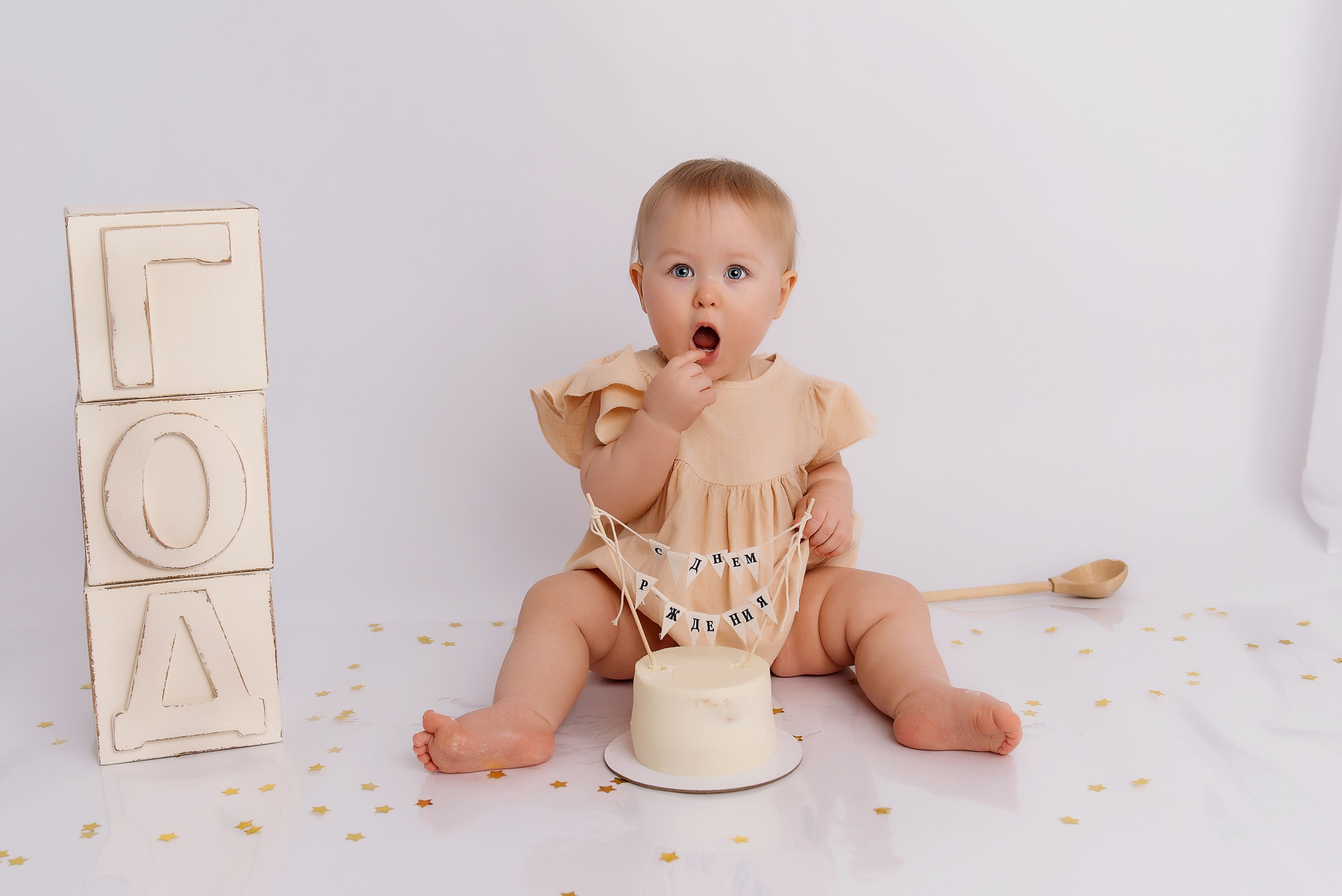 Первый годик съёмка в Москве. Детский фотограф в Долгопрудном и Москве