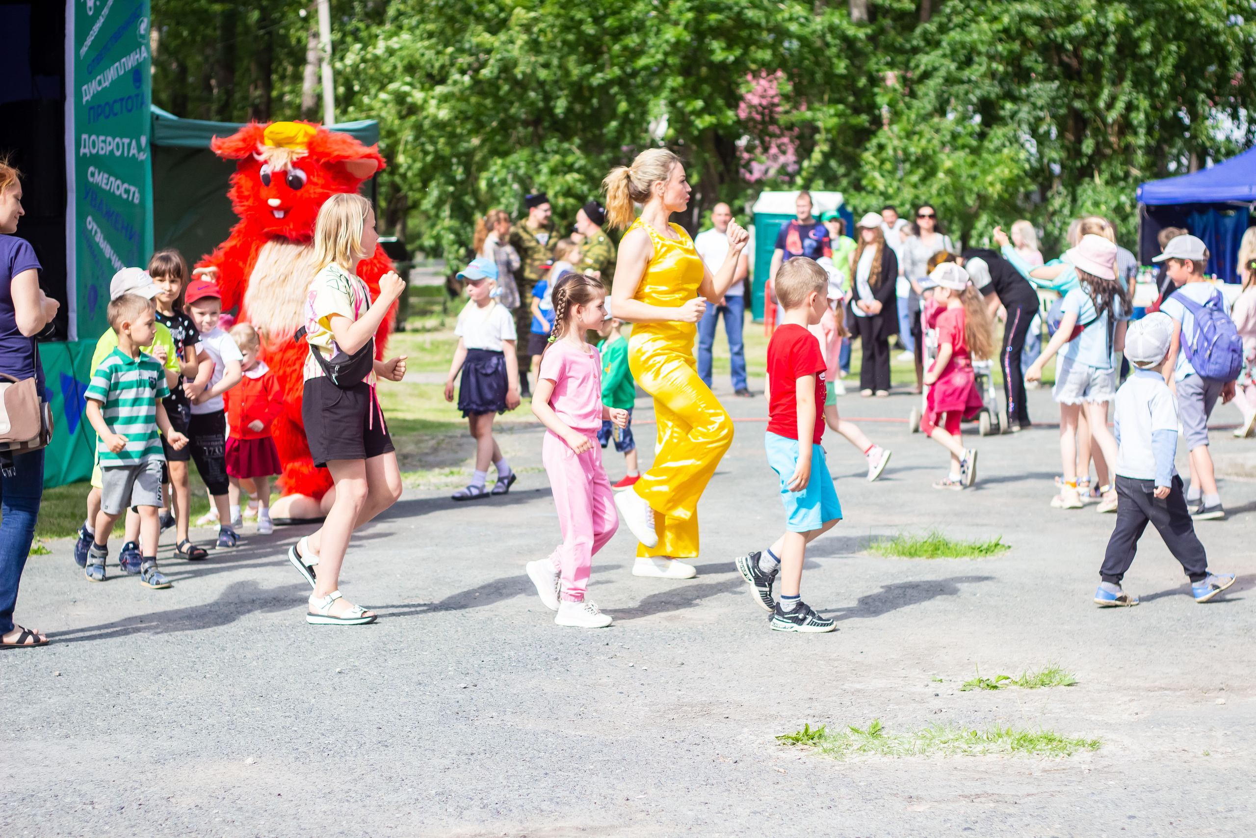 День молодёжи 2022, фотозона. Фотограф в Богдановиче Анна Сантяпова