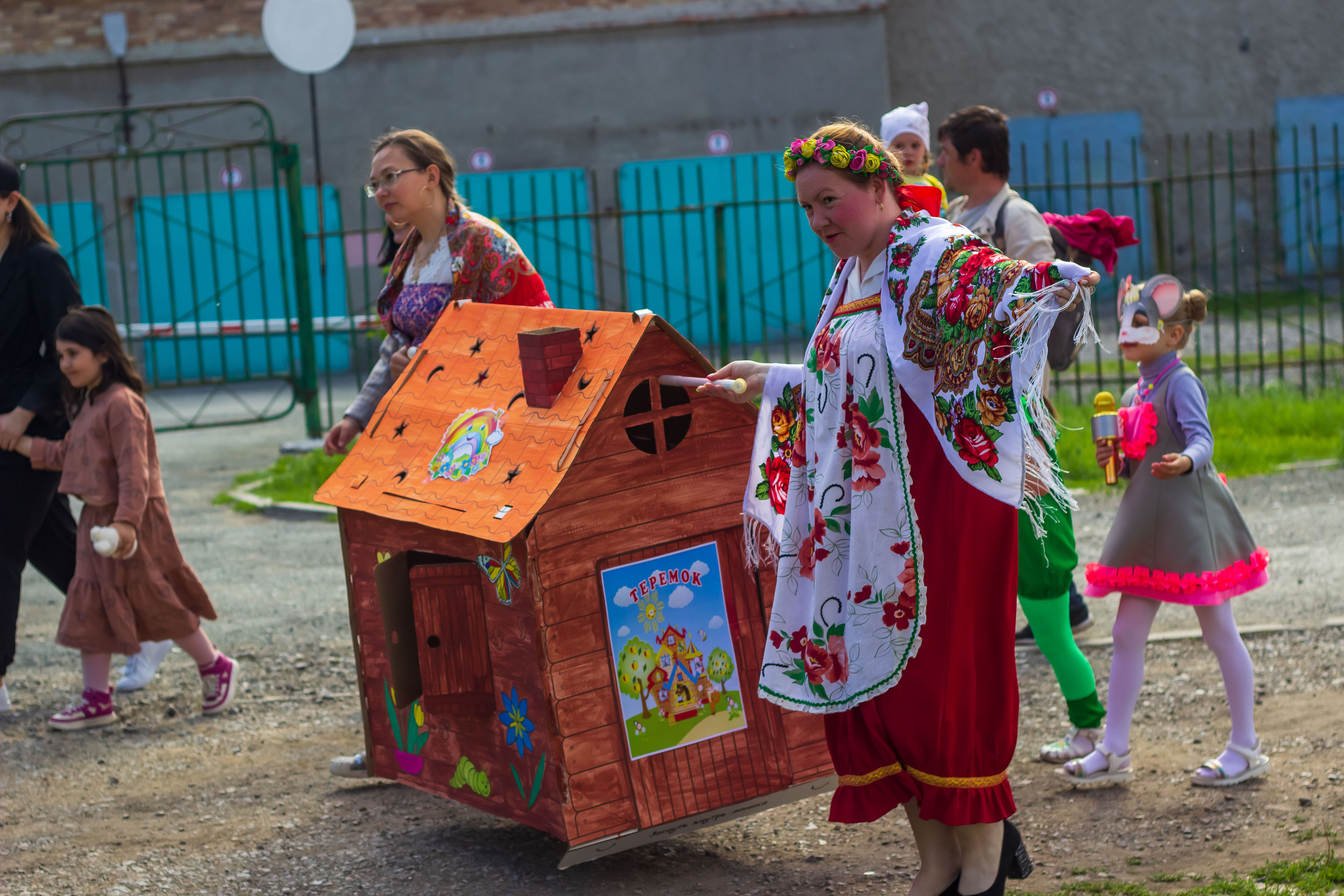 День молодёжи 2022, фотозона. Фотограф в Богдановиче Анна Сантяпова
