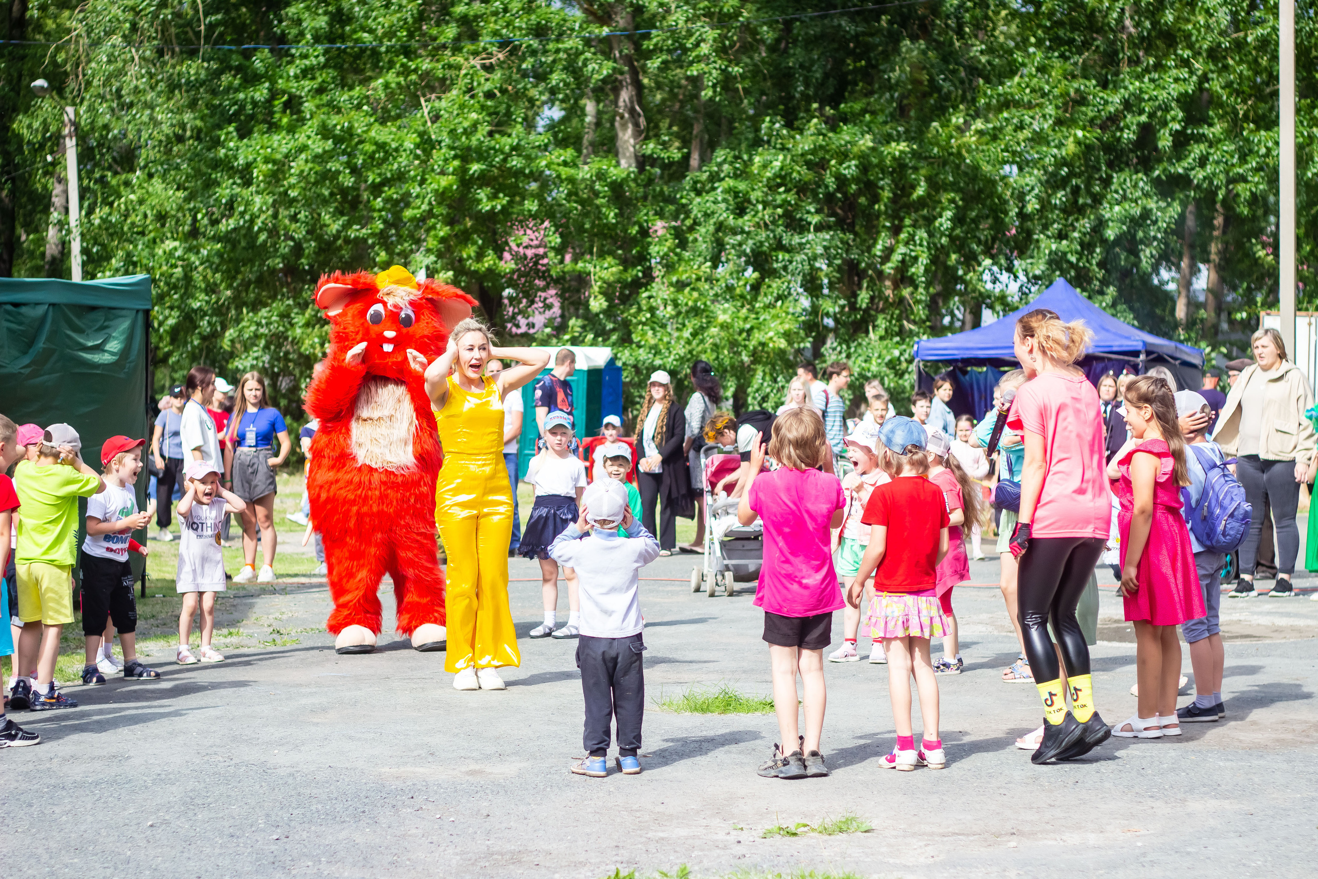День молодёжи 2022, фотозона. Фотограф в Богдановиче Анна Сантяпова