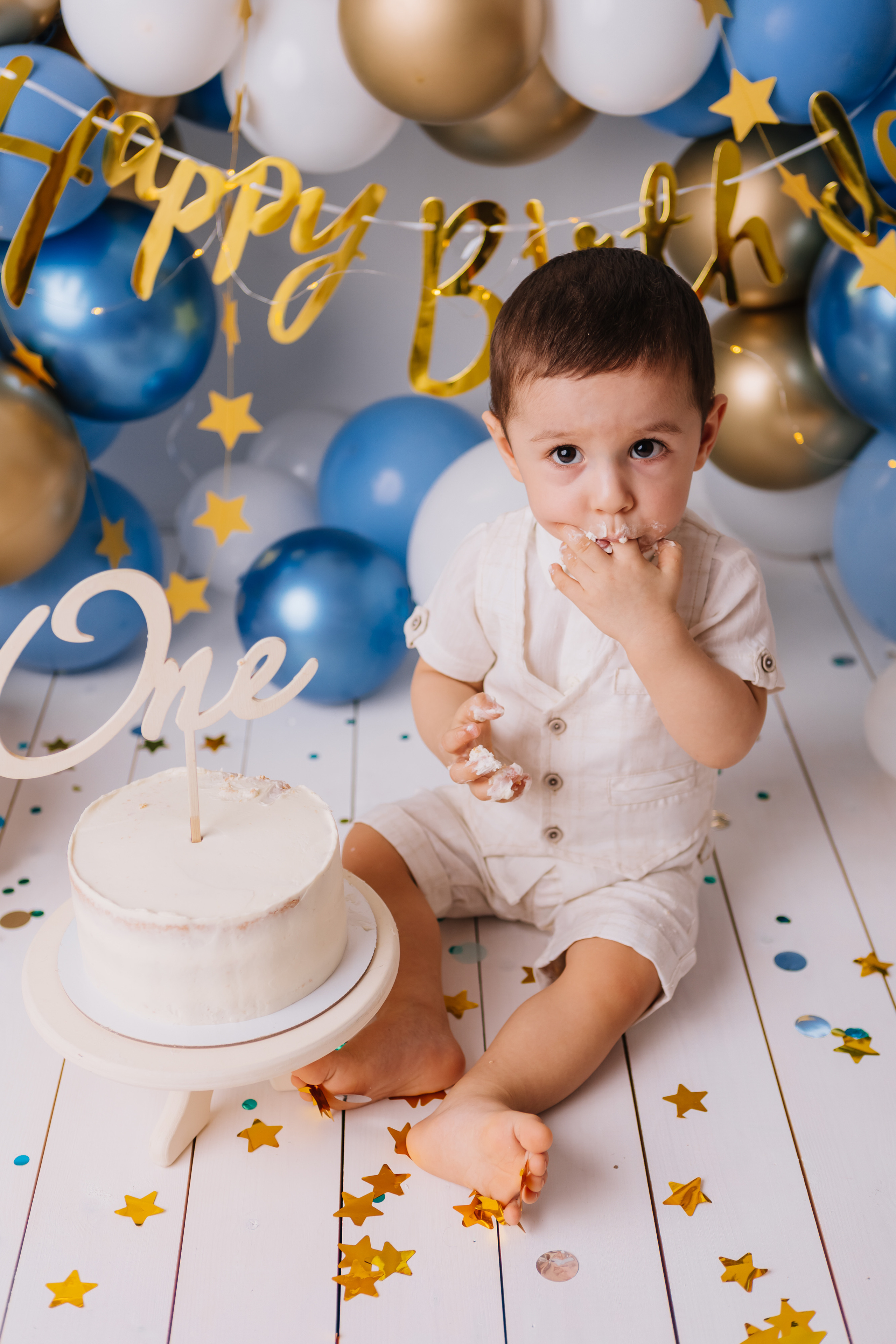 Первый тортик синий/золотой. Семейный фотограф Обнинск