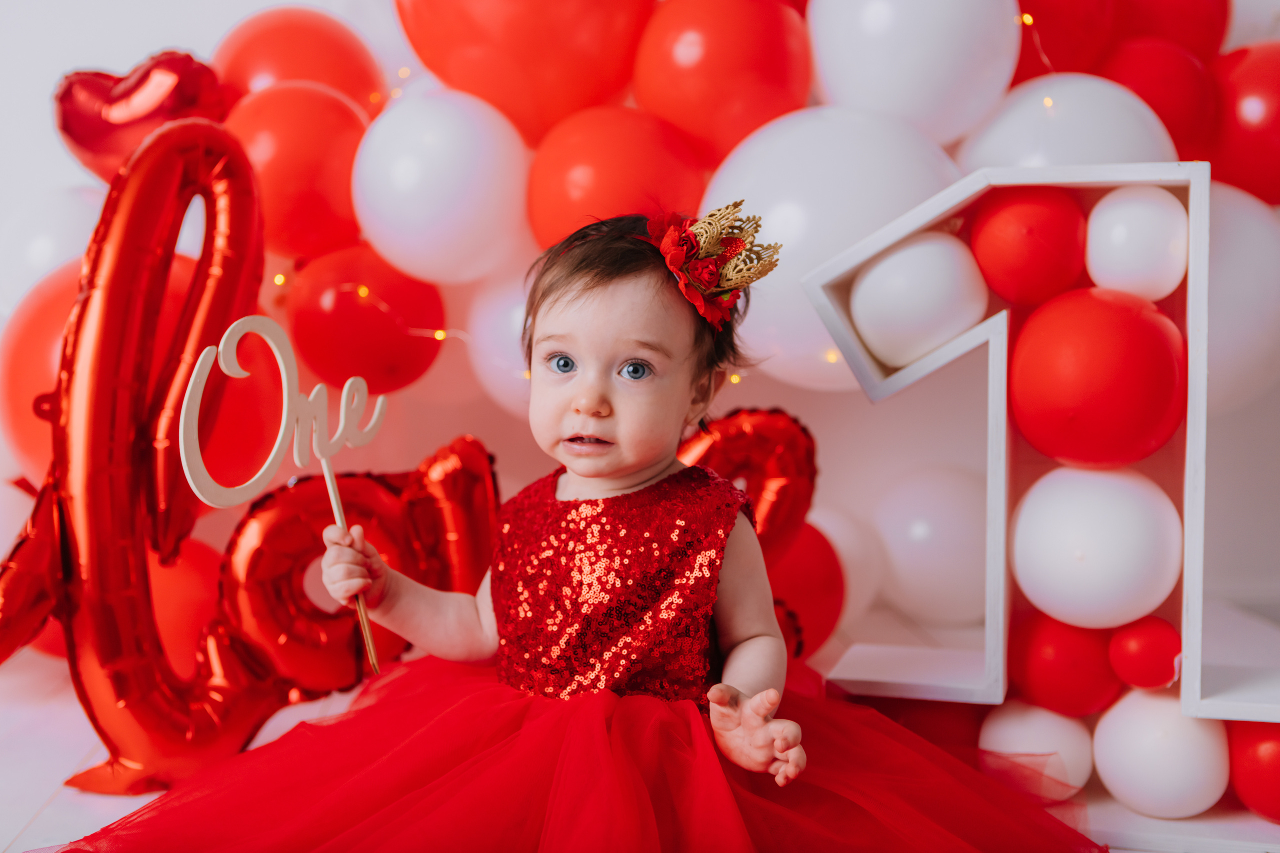 Первый тортик Красный. Семейный фотограф Обнинск