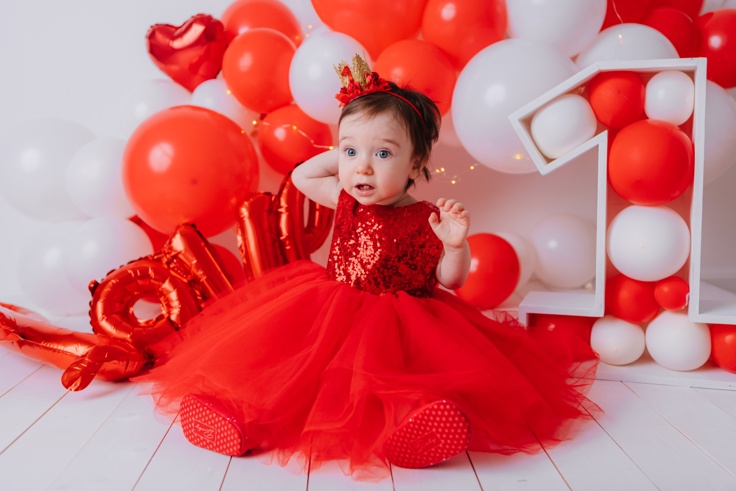 Первый тортик Красный. Семейный фотограф Обнинск