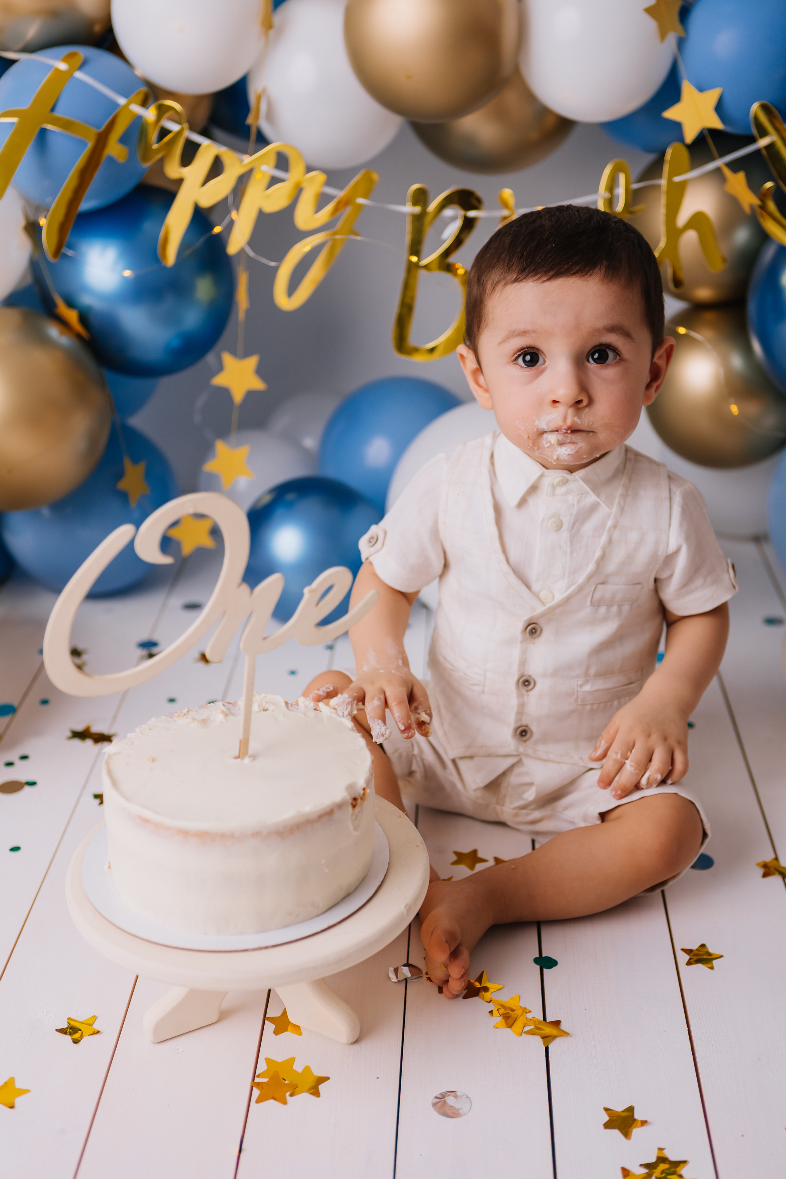 Первый тортик синий/золотой. Семейный фотограф Обнинск
