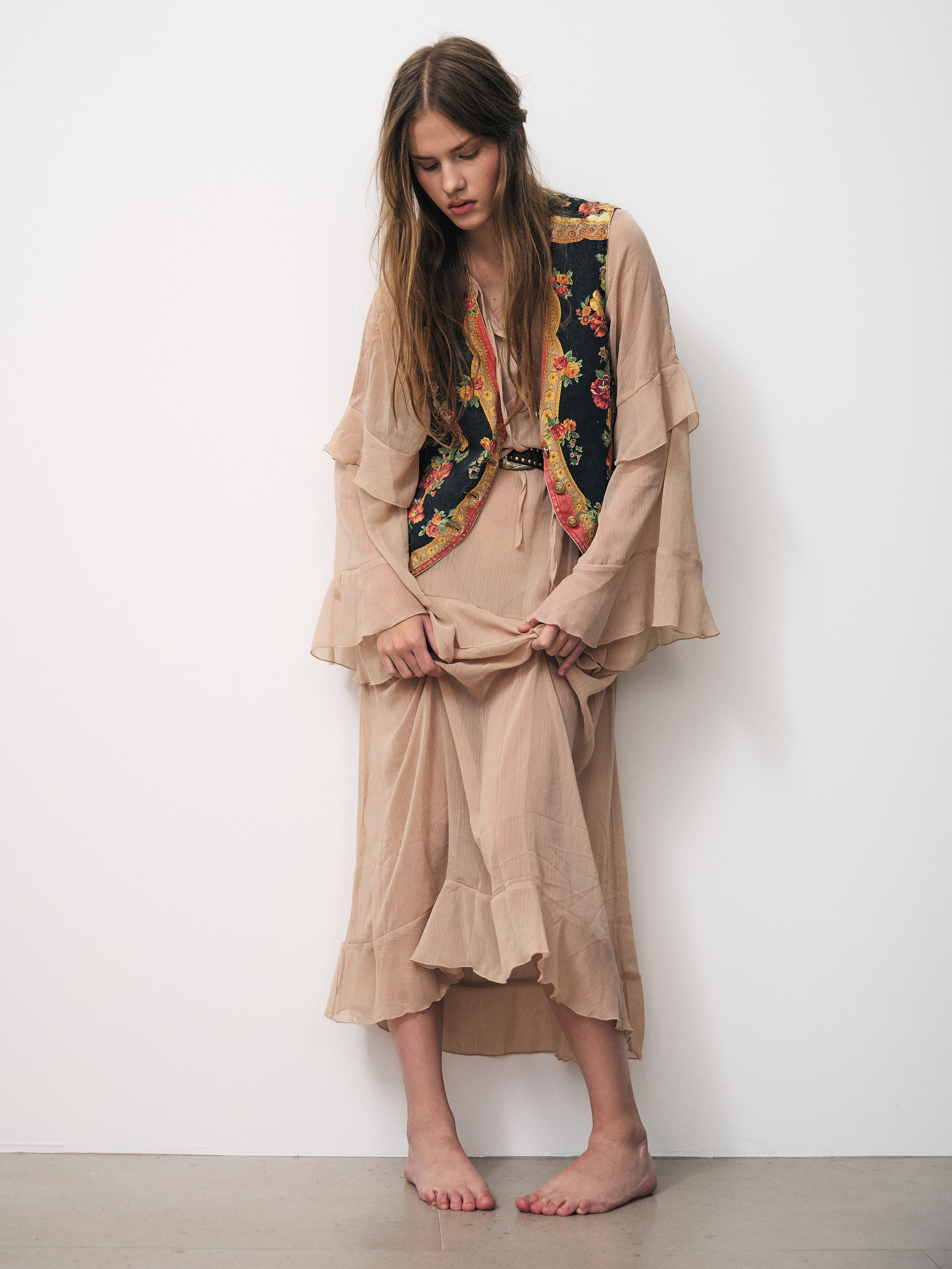 Lookbook. Фотограф в Москве и Сургуте Алла Лесовая. Снимаю каталог для брендов и индивидуальные портреты для людей