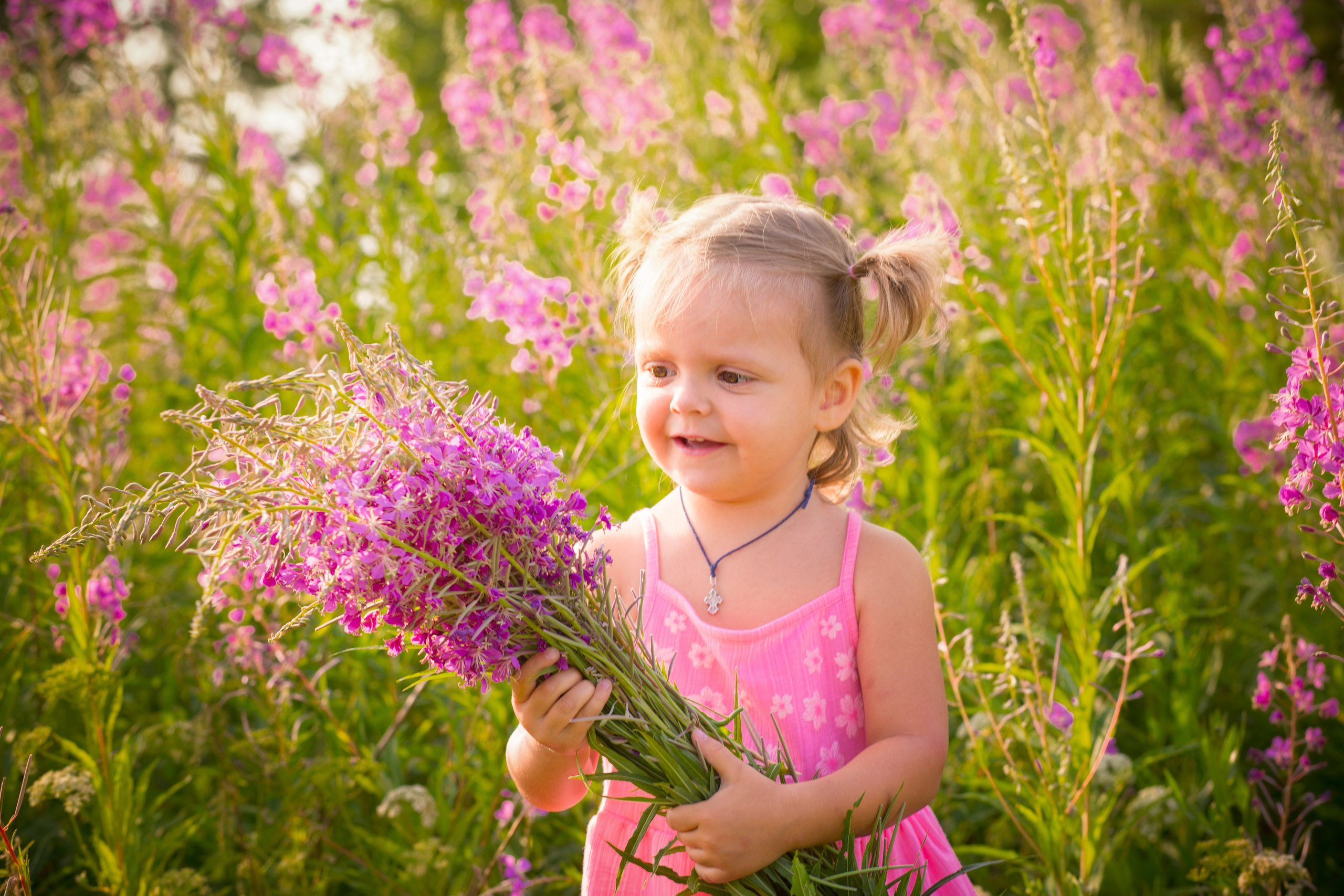 Съемки на природе. Детский и семейный фотограф в Екатеринбурге. Студия «Сюжеты»