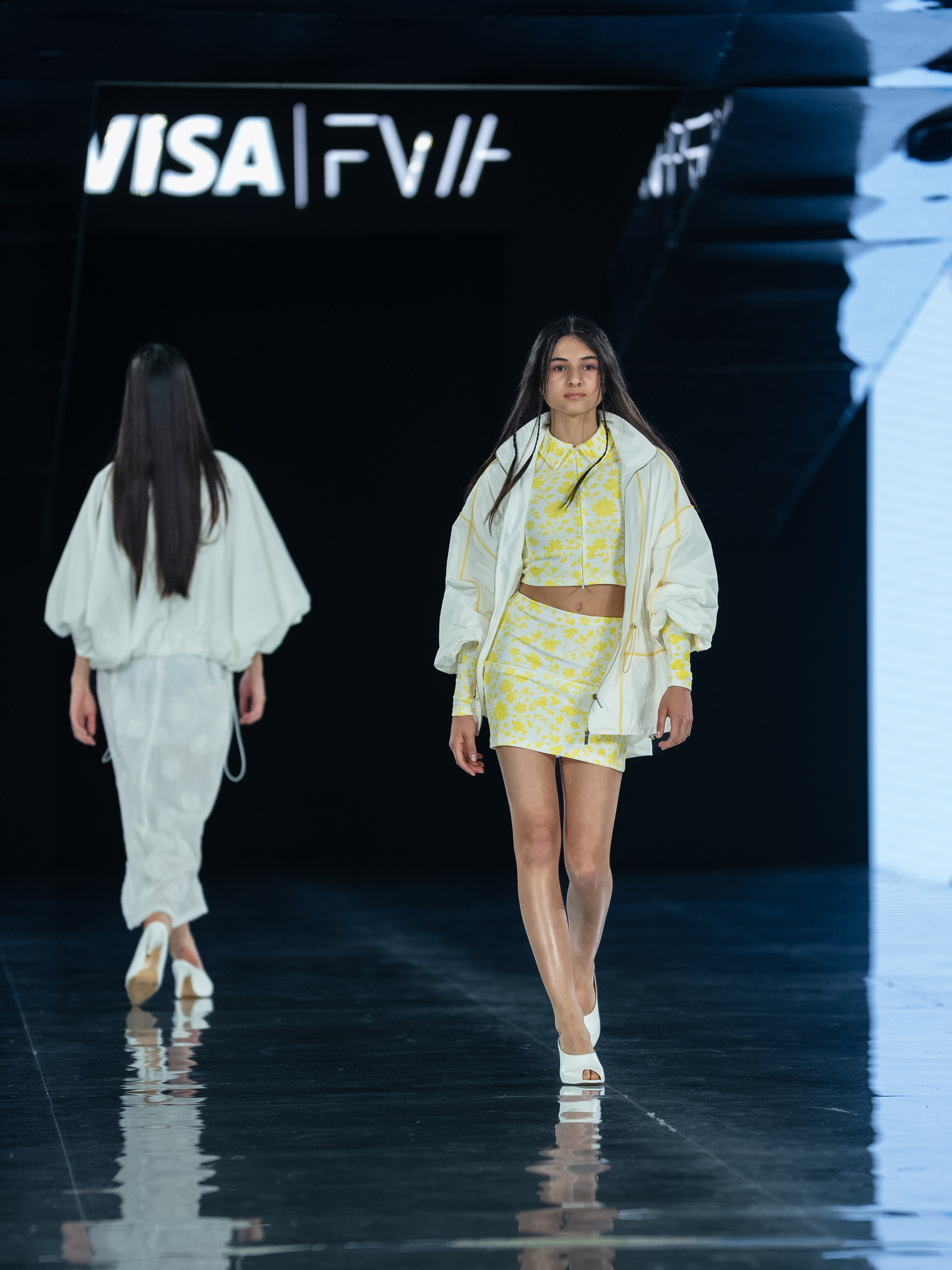 Visa Fashion Week Studio 4353. Сайт Алматинского НЮ АРТ, будуар и фэшн фотографа Дениса Карпенко