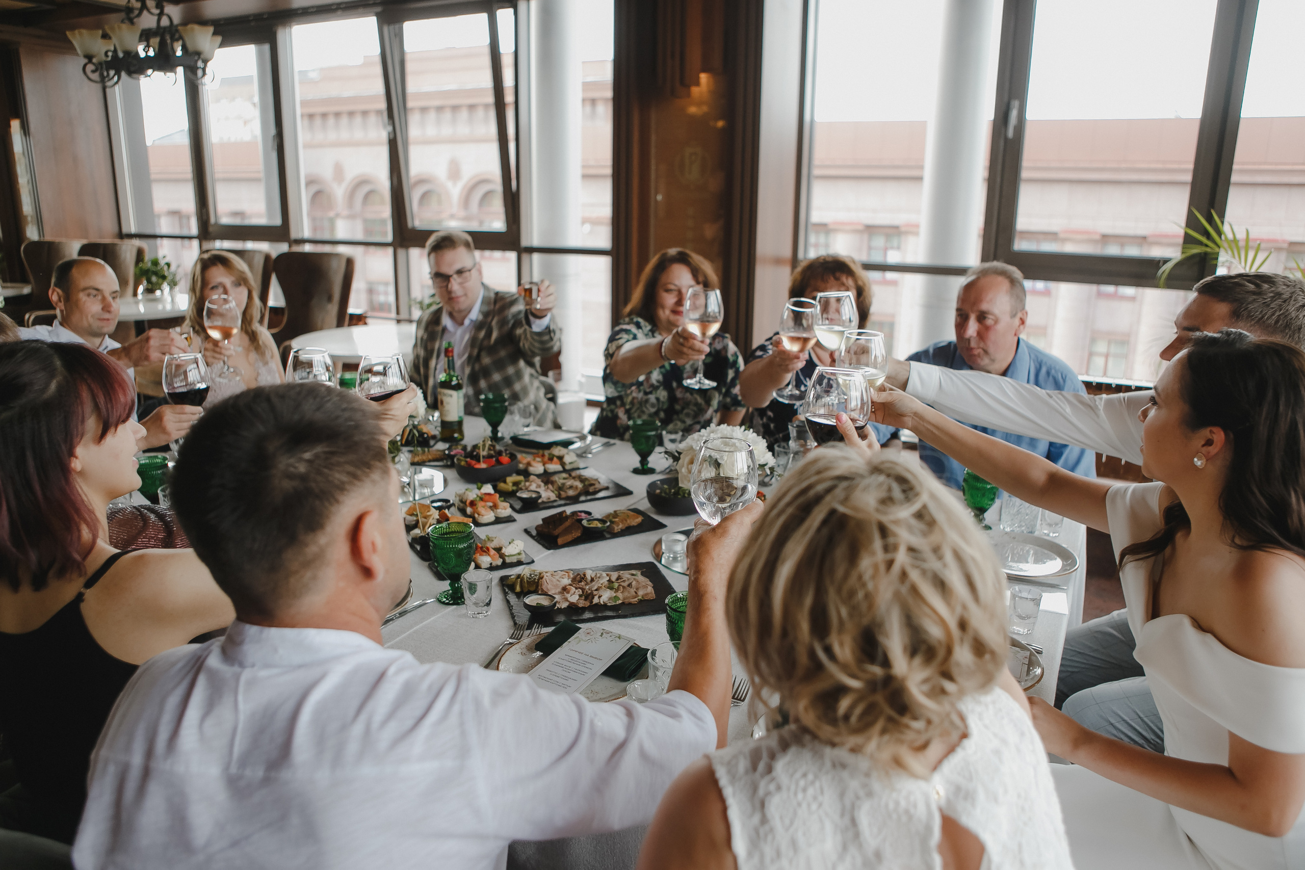 Таня и Илья (прогулка и банкет). Семейный и свадебный фотограф в Нижнем Новгороде