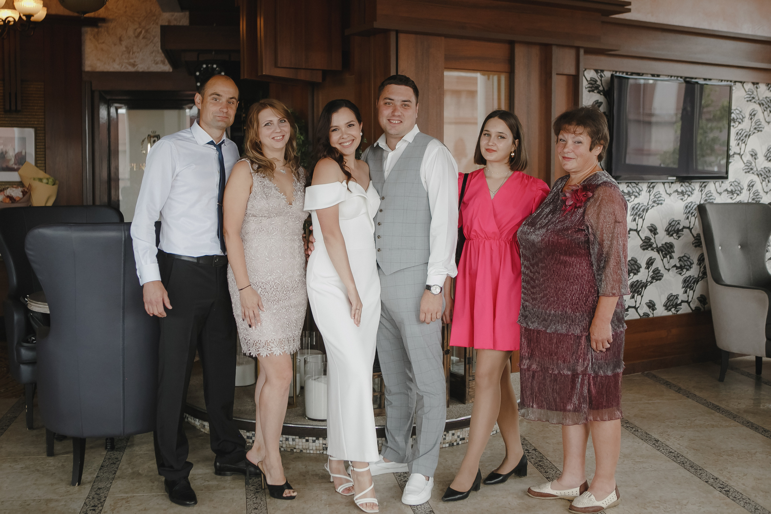 Таня и Илья (прогулка и банкет). Семейный и свадебный фотограф в Нижнем Новгороде