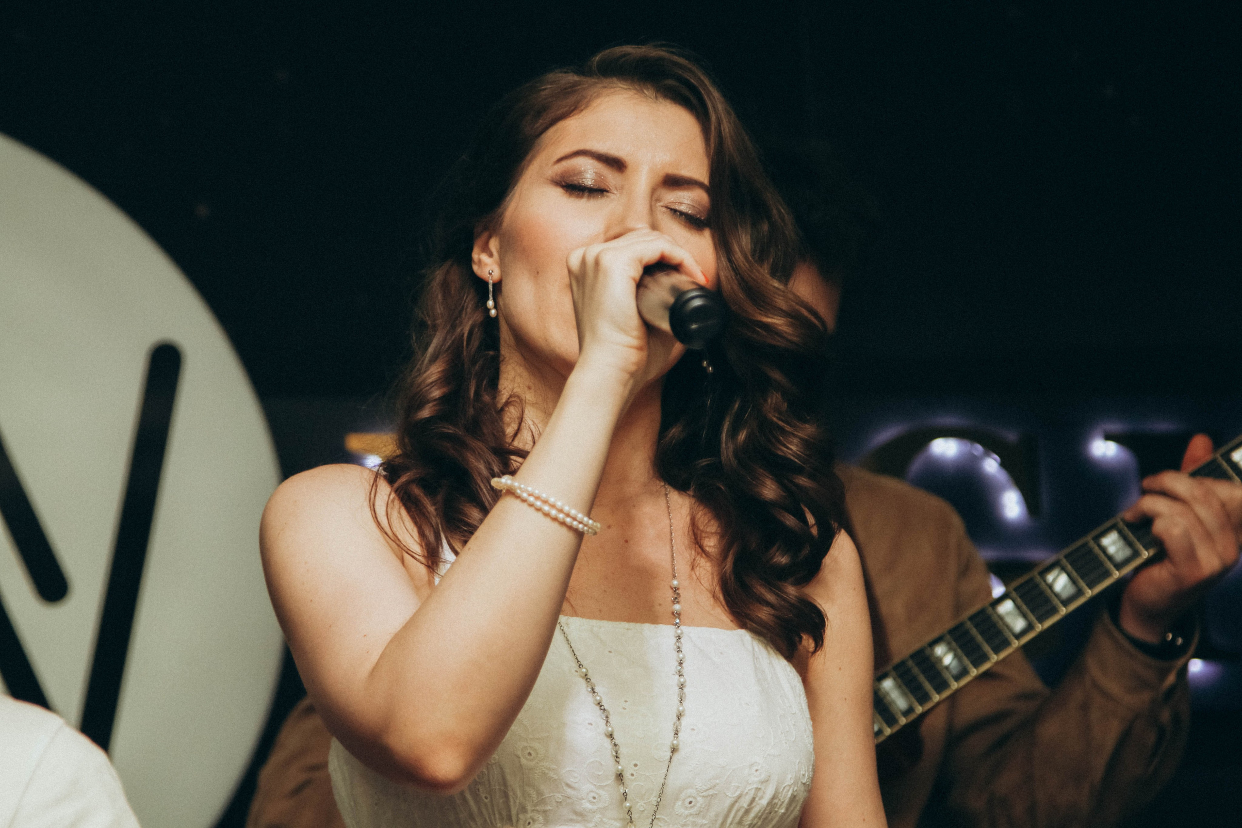 Концерт в ресторане White Night Music Joint. Репортажный фотограф во Всеволожске и Санкт-Петербурге Владимир Капустин