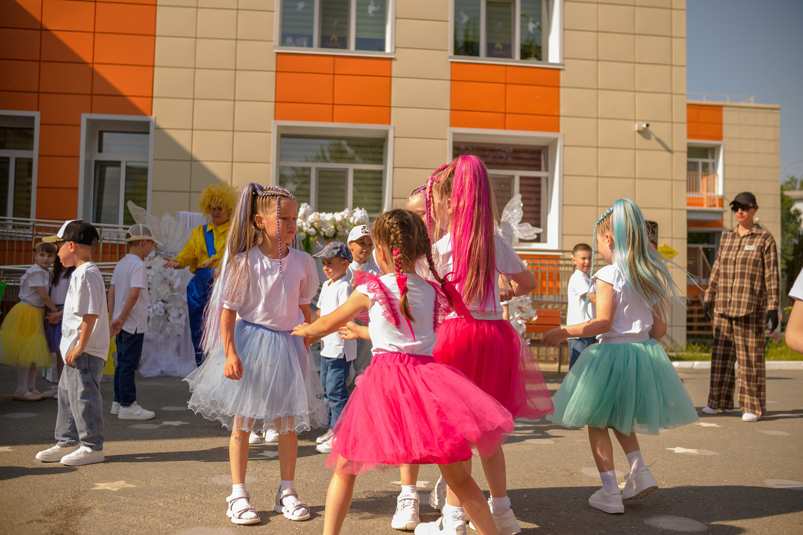 Репортаж выпускного группа «Фантазёры» 3 садик. Фотограф новорожденных, семейный детский в Тюмени Татьяна Морозова