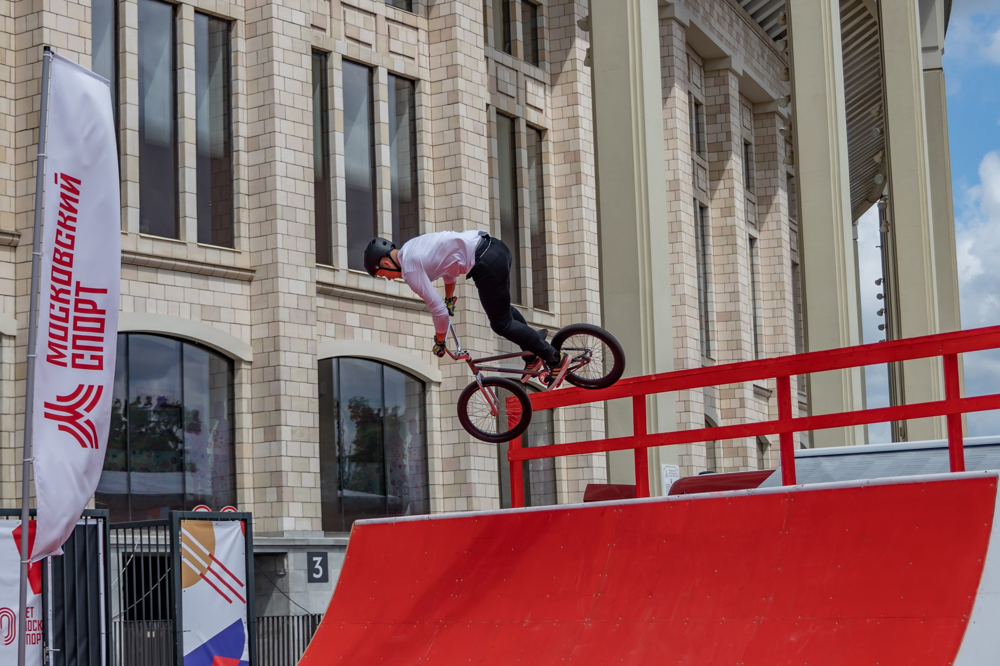 1 июля день спорта в Лужниках 2023. Репортажный, семейный и студийный фотограф в Москве Демин Алексей