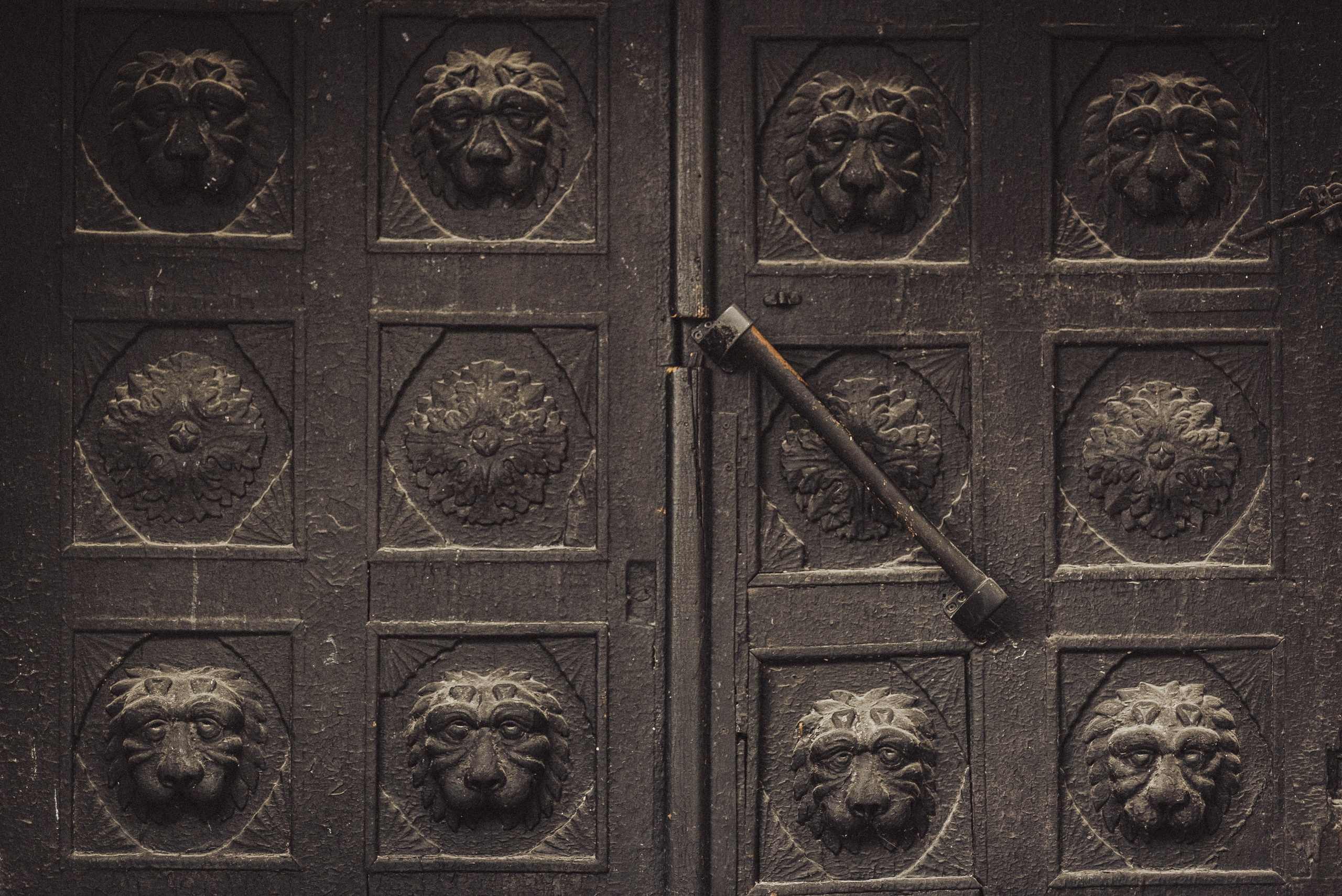 Проект #улицыгорода. Ярославль, ул. Республиканская. Документальный фотограф Илья Тихановский