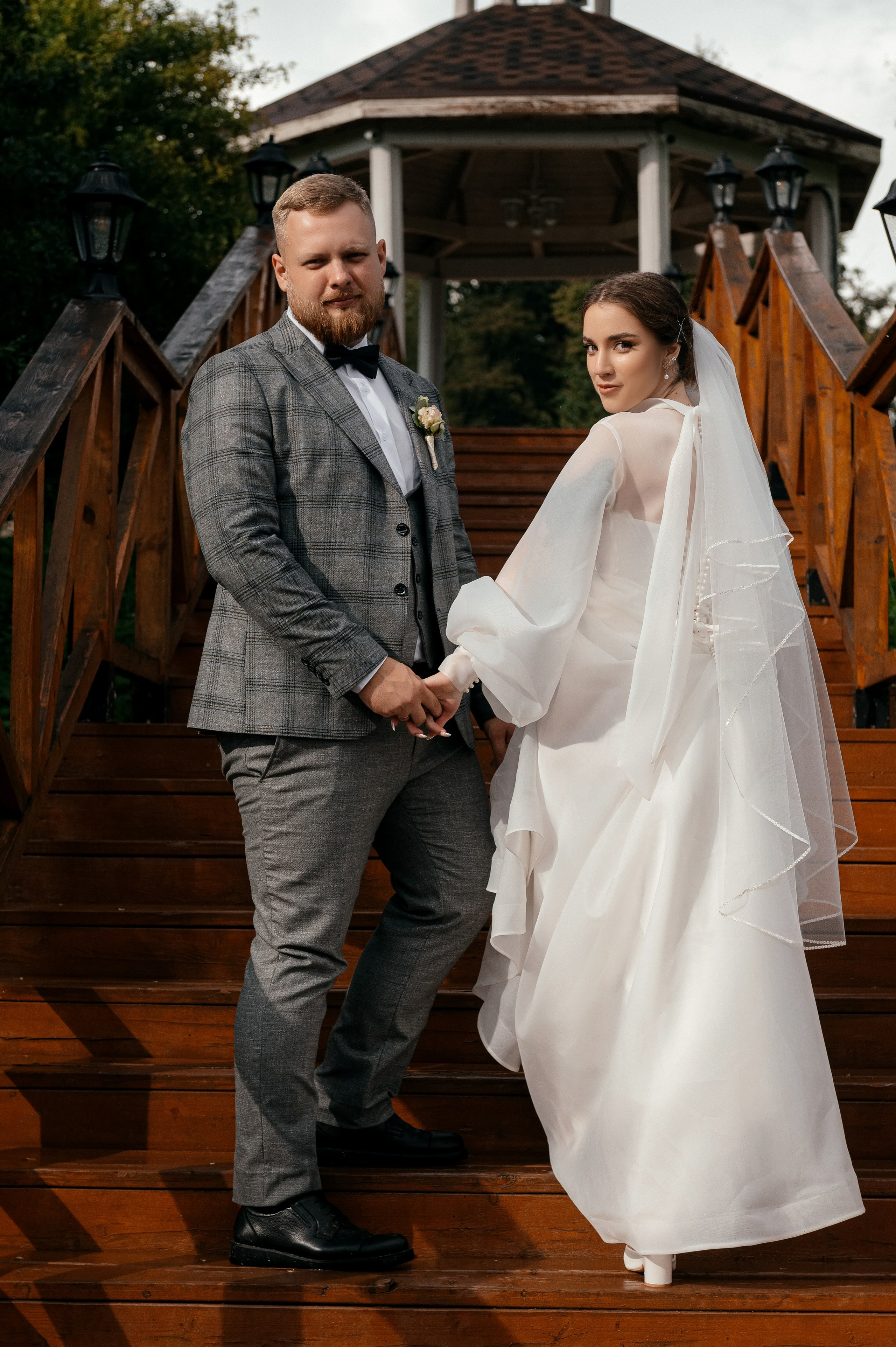 Дождик свадьбе не помеха! Гребнево, Барин. Свадебный и семейный фотограф Виктория Носачёва. Щелково, Москва и МО