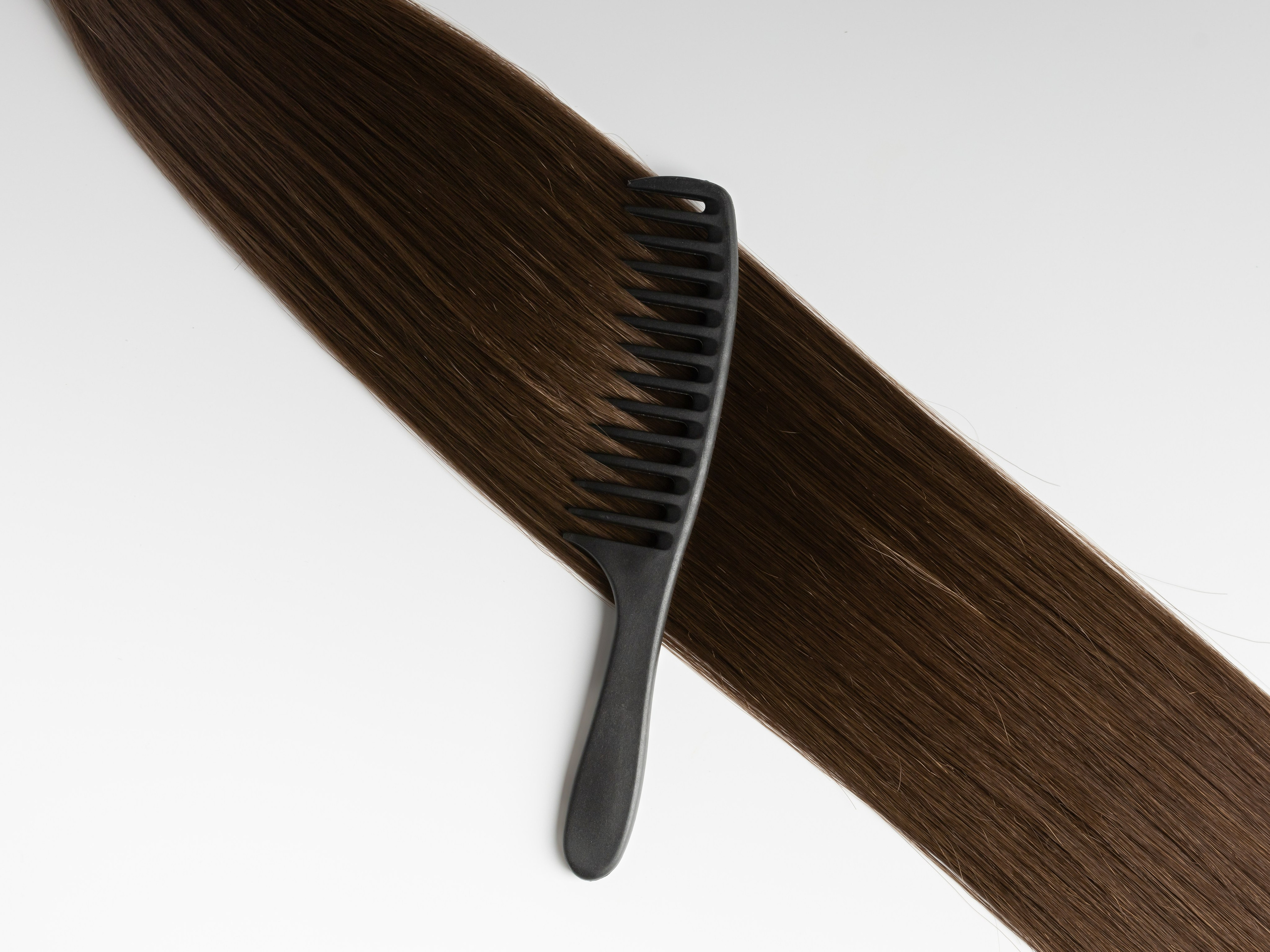 Съемка для бренда производства волос. Интерьерный, предметный и контент фотограф в Иркутске Наталья Карпова