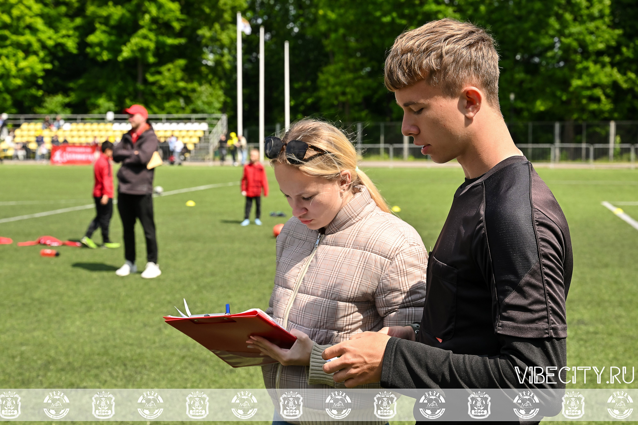 Большие Звезды светят Малым. VIBECITY.RU Вайб Сити Ру Фоторепортажи Фотоотчеты Калининград