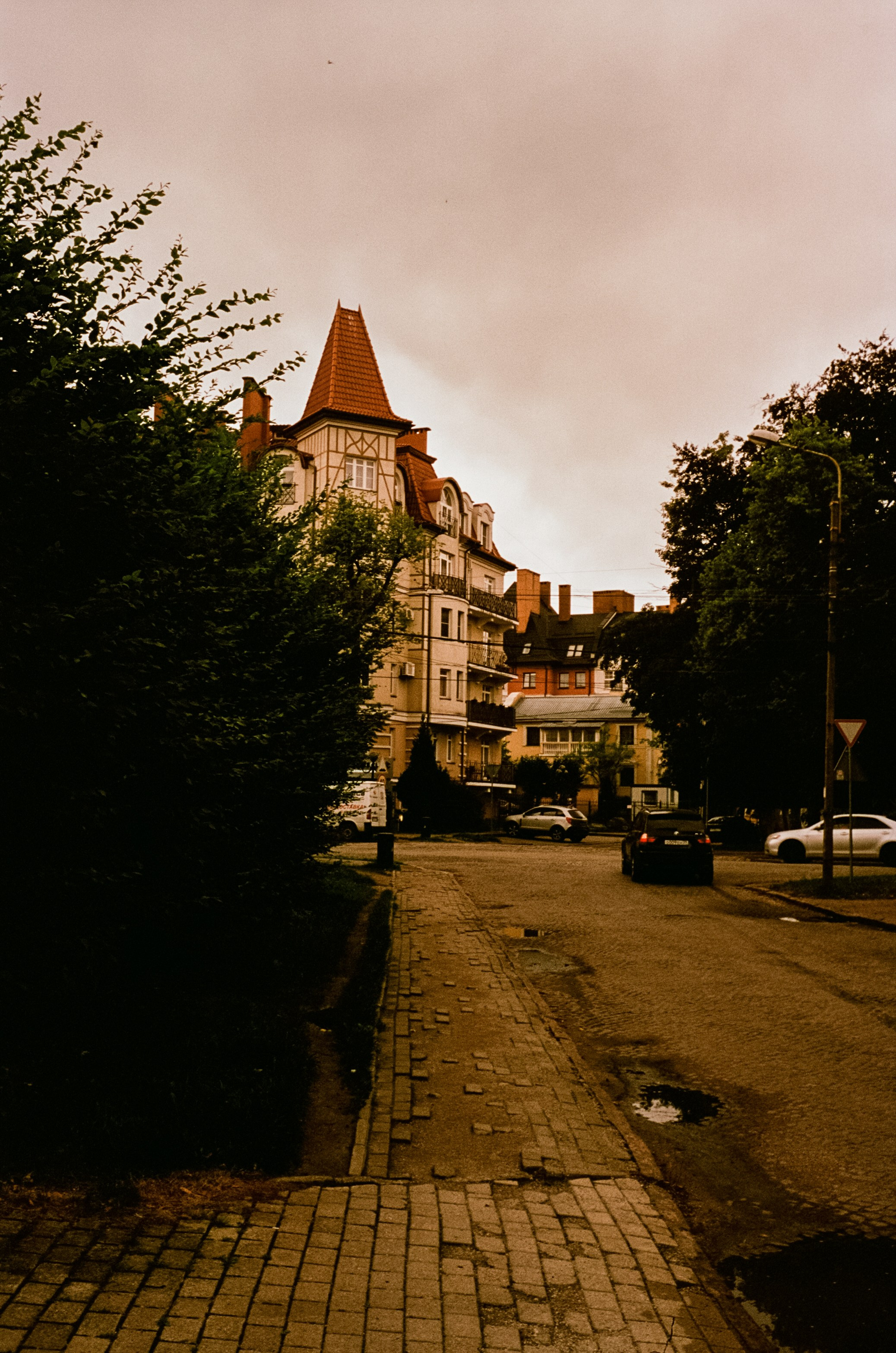 12–13 июля Калининград / Minox 35 GT (2) / Kodak Aeronega 100 (Kodak Aerocolor IV)