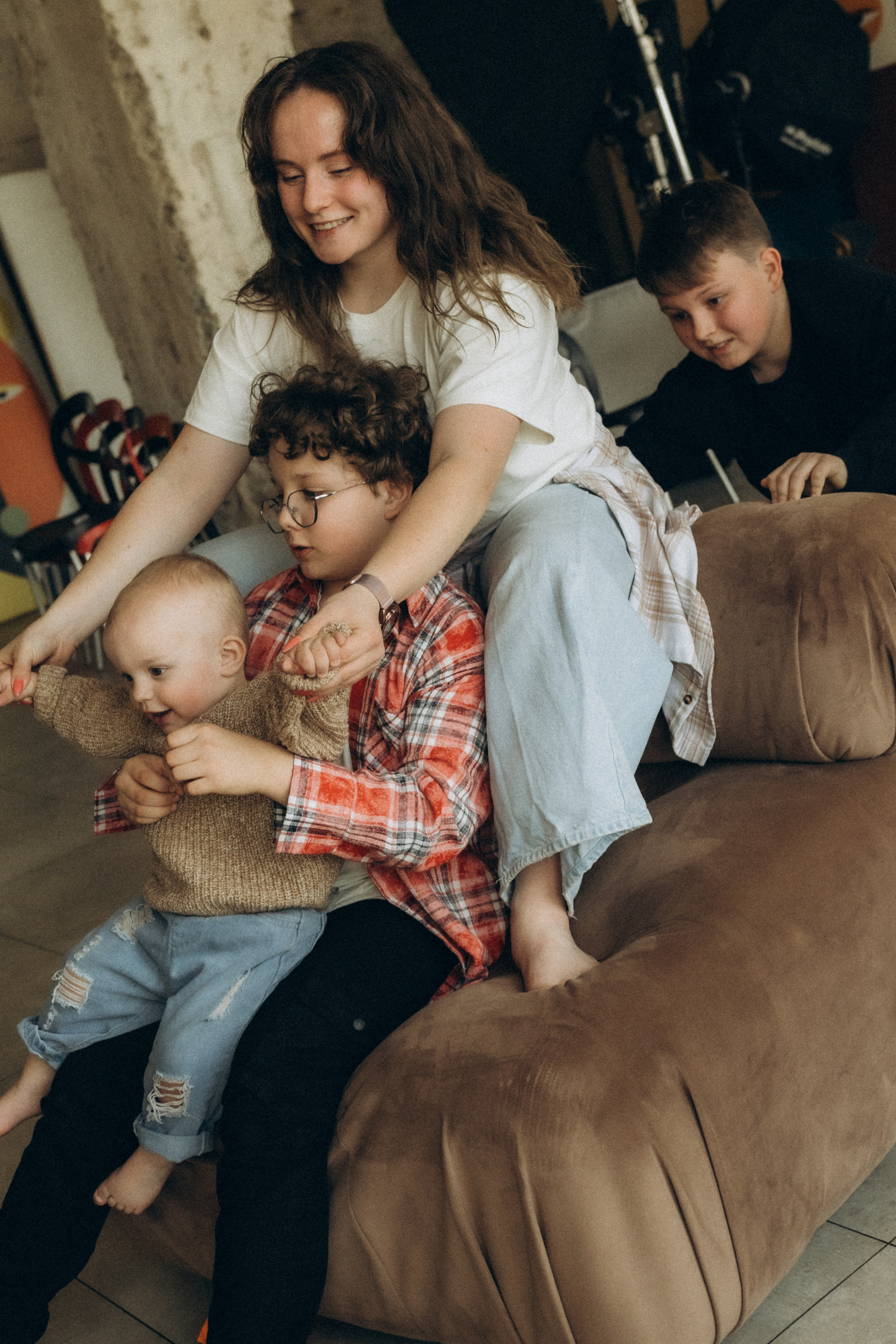 Ильнара и сыновья. Гаврилова Настя семейный фотограф lifestyle в Москве